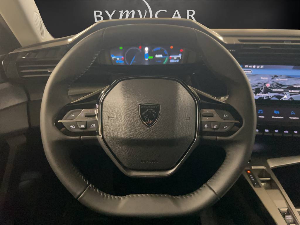 PEUGEOT 308 1.6 PHEV 180 Allure-image-14