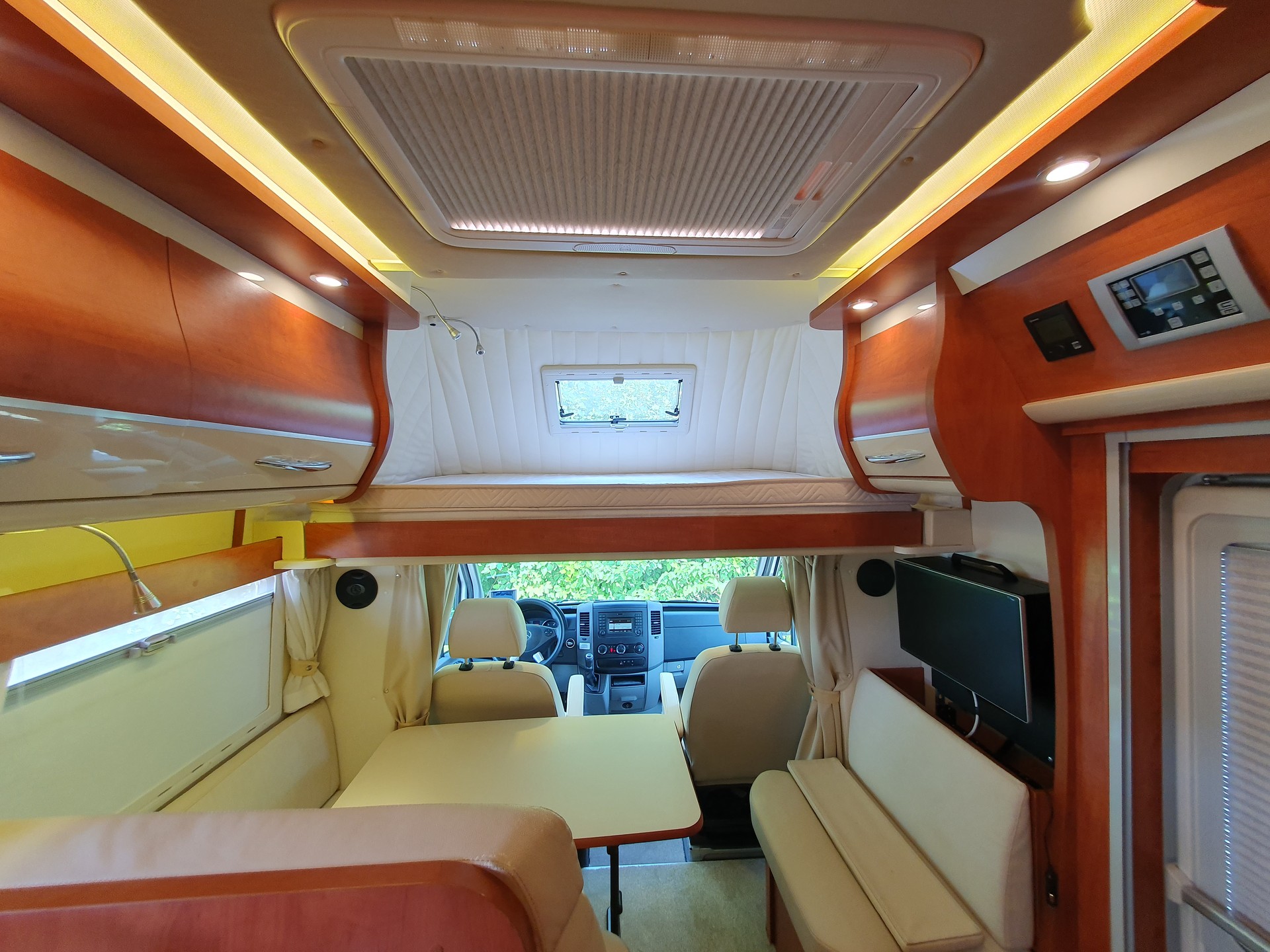 MERCEDES-BENZ Wanner Silverdream S700-image-9