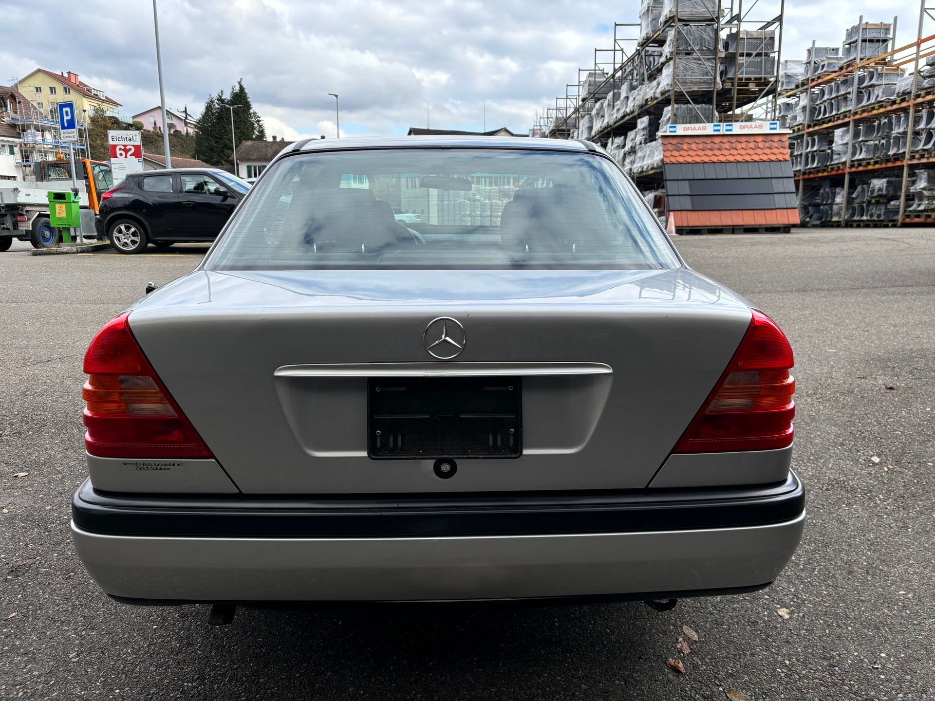 MERCEDES-BENZ C 200 Sport-image-6