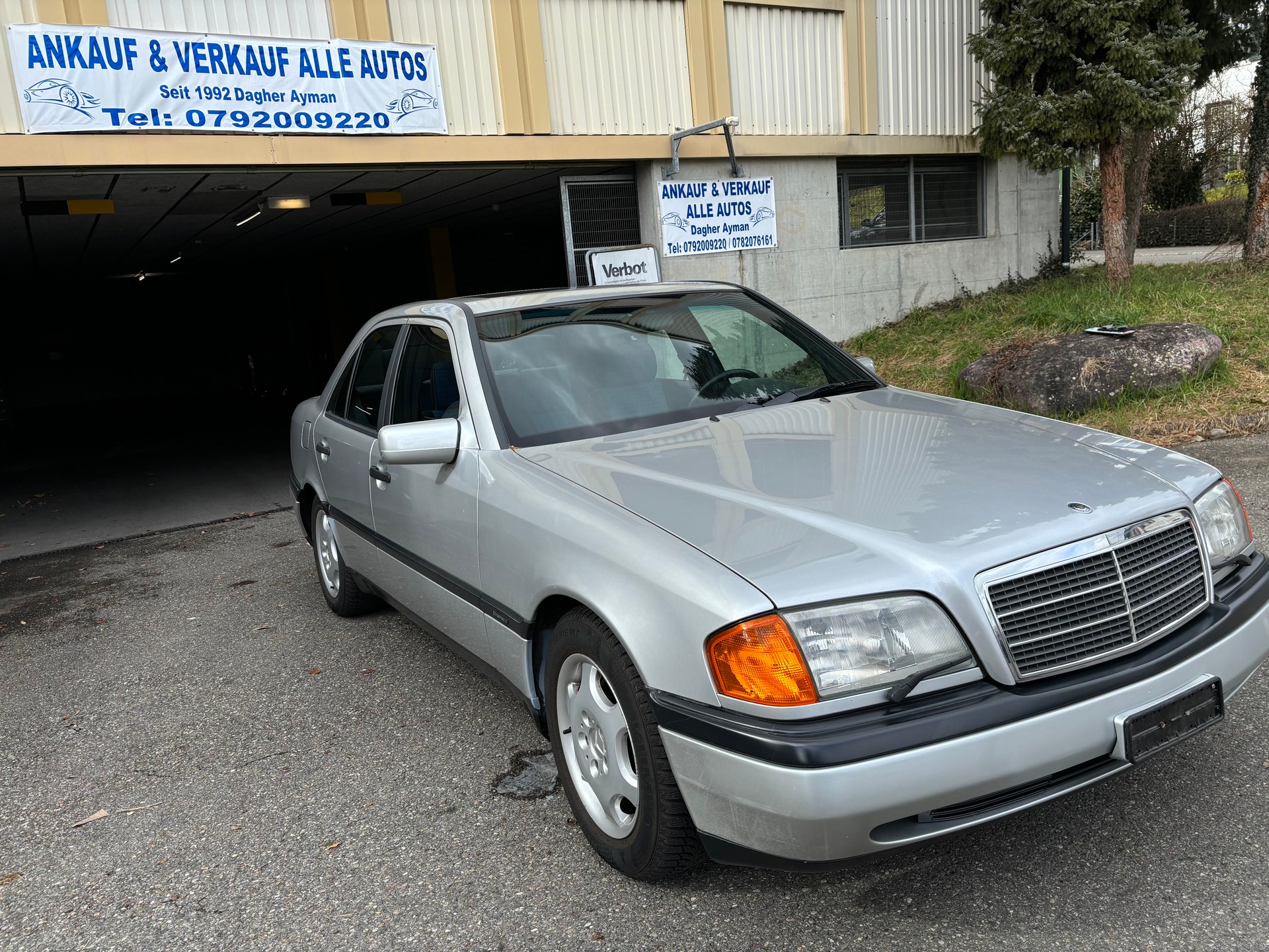 MERCEDES-BENZ C 200 Sport-image-1