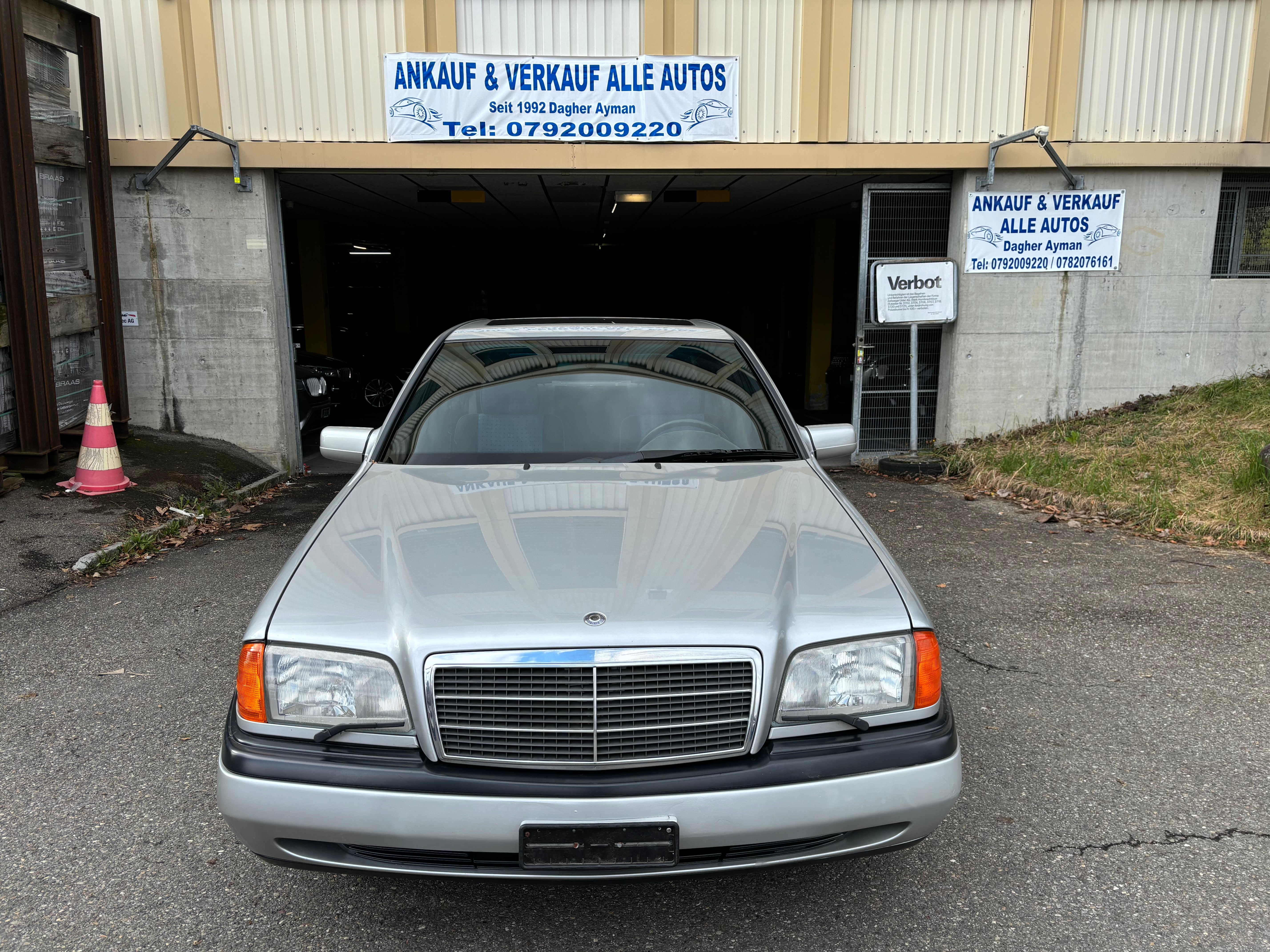 Car photo