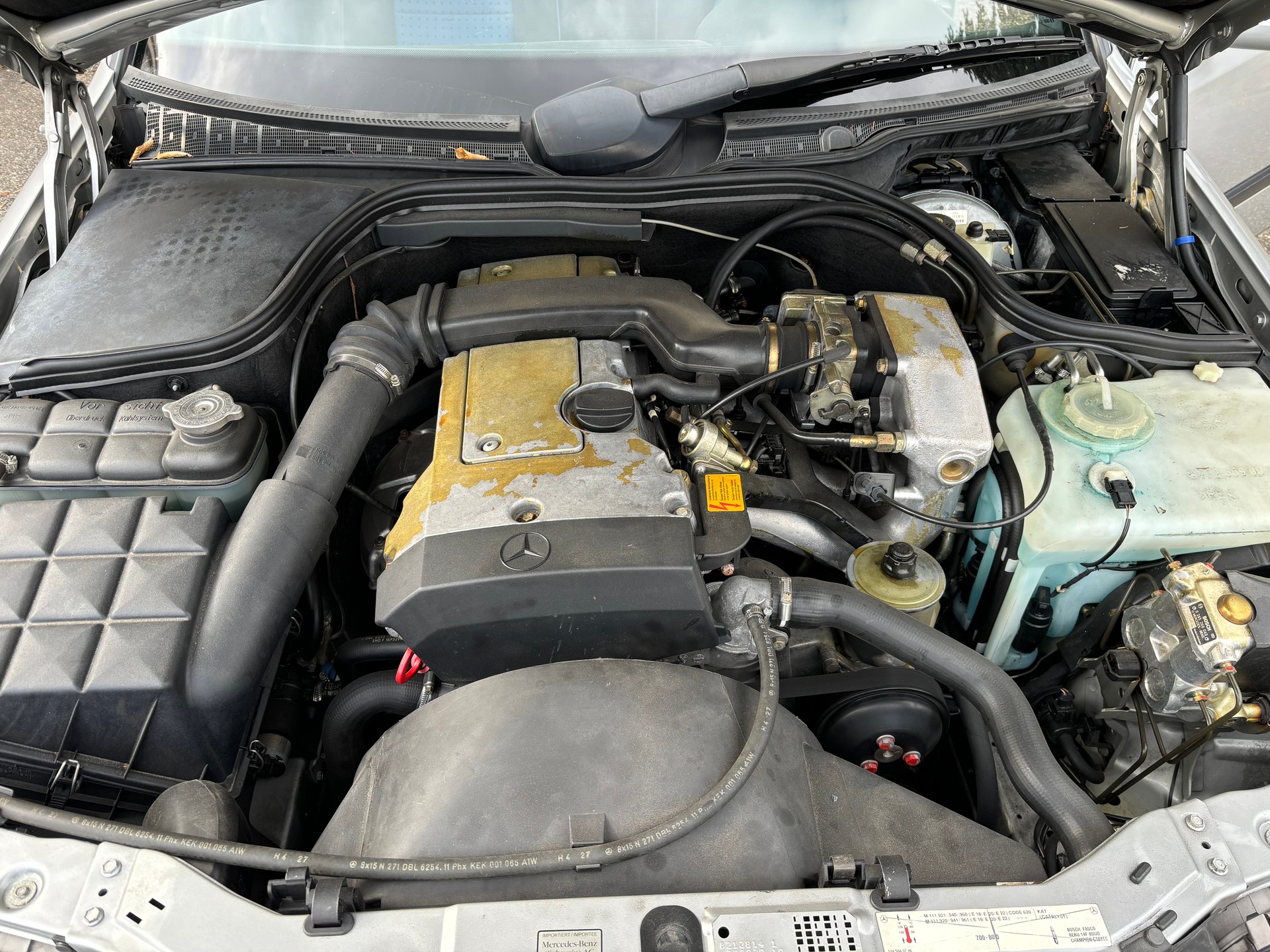 MERCEDES-BENZ C 200 Sport-image-12
