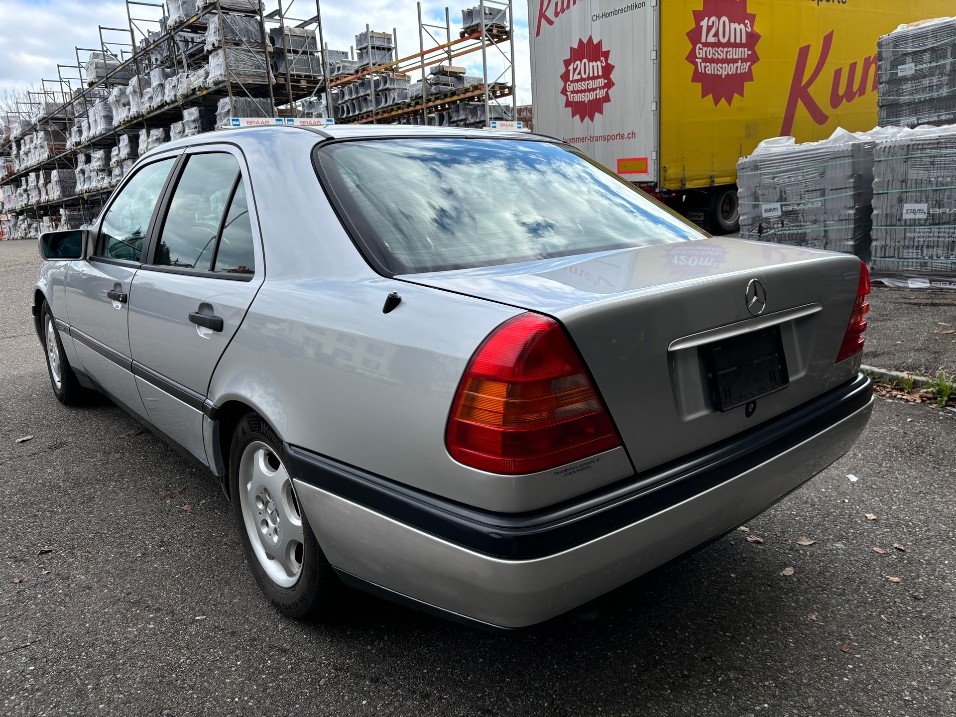 MERCEDES-BENZ C 200 Sport-image-4