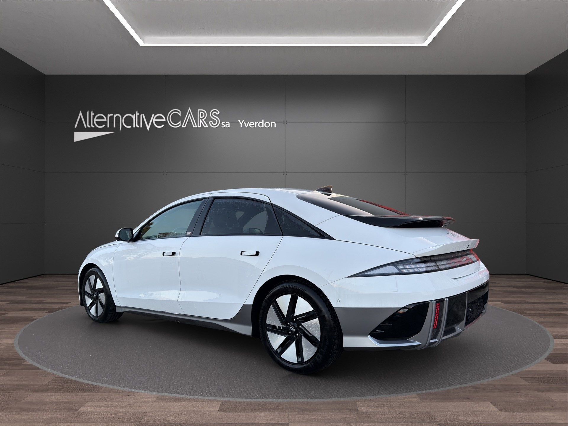 HYUNDAI Ioniq 6 77kWh Launch Edition 2WD-image-3