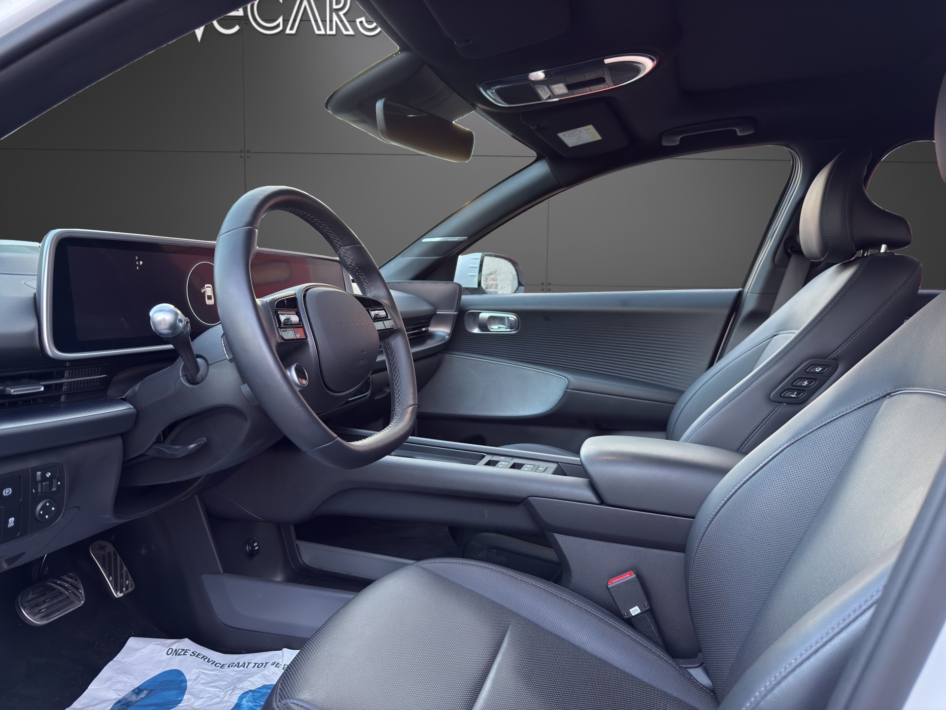 HYUNDAI Ioniq 6 77kWh Launch Edition 2WD-image-8