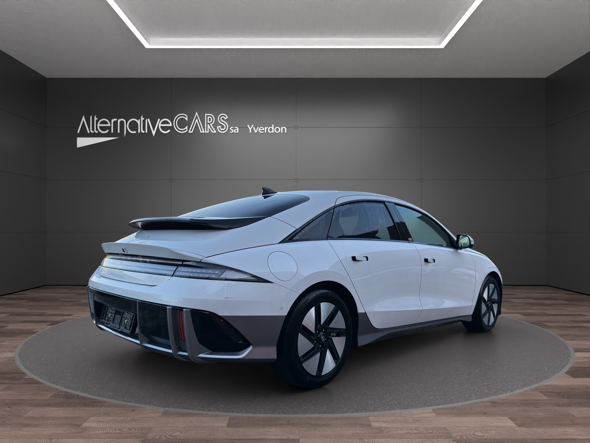 HYUNDAI Ioniq 6 77kWh Launch Edition 2WD-image-5