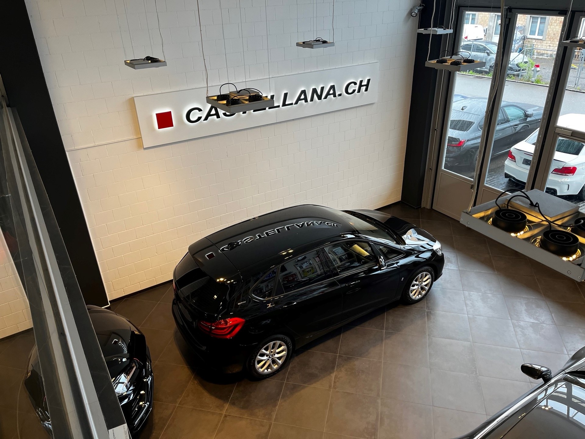 BMW 225xe Active Tourer-image-7