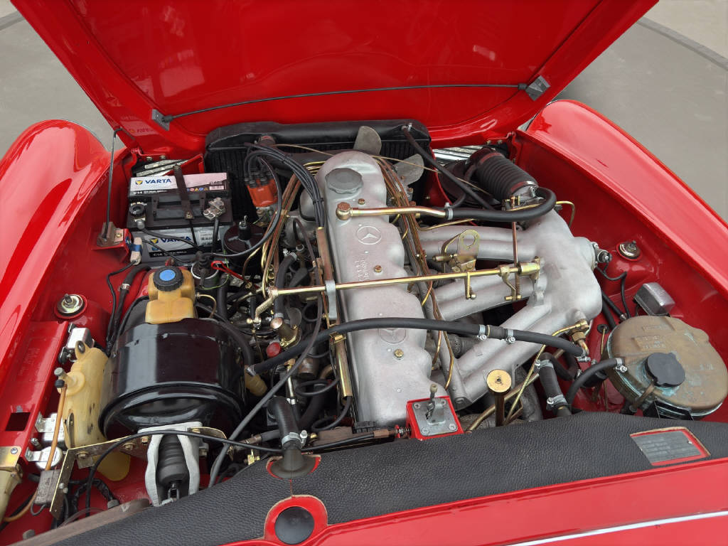 MERCEDES-BENZ 230 SL-image-12