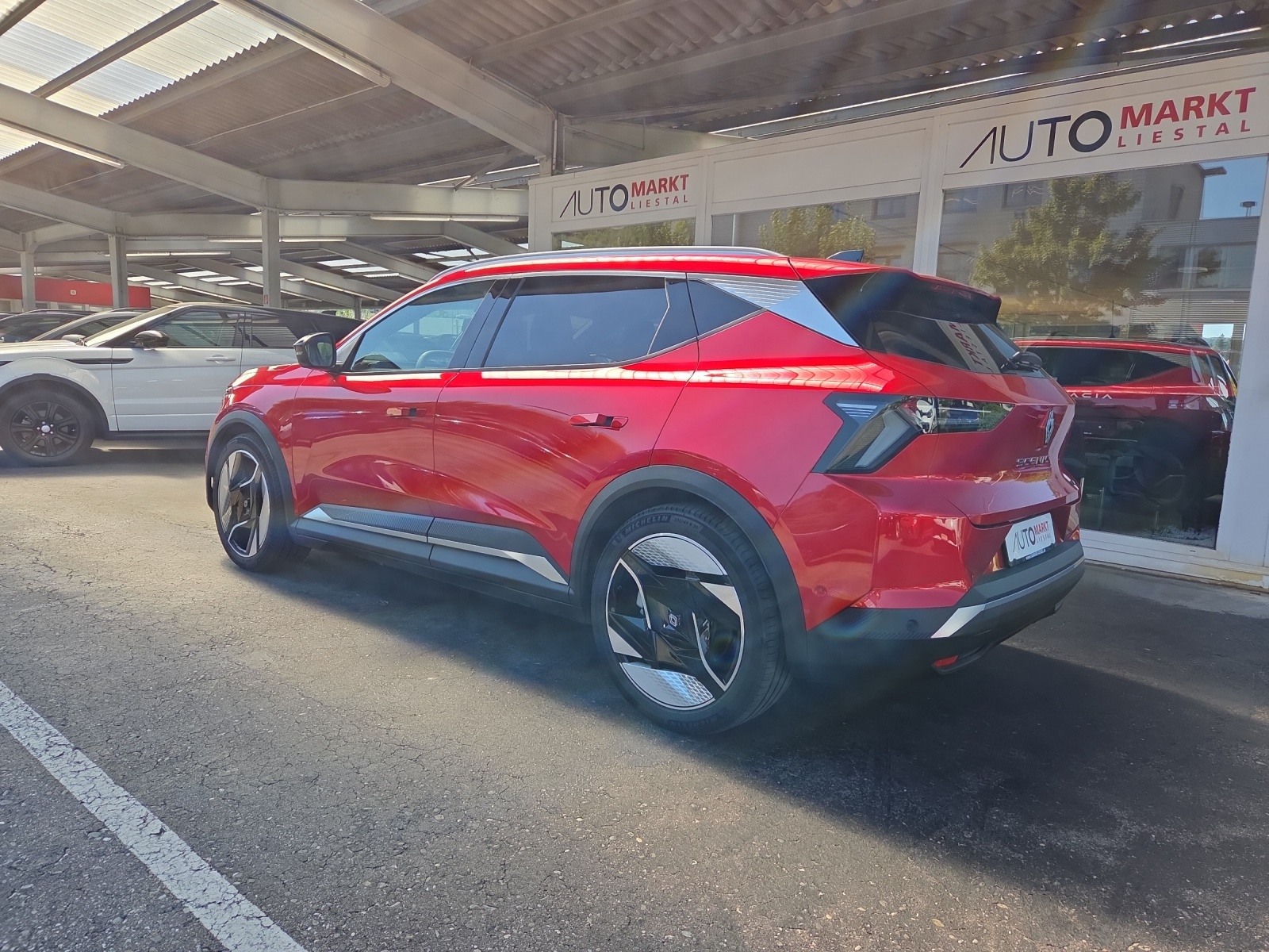 RENAULT Scénic E-Tech Long Range Iconic-showroom-element-2