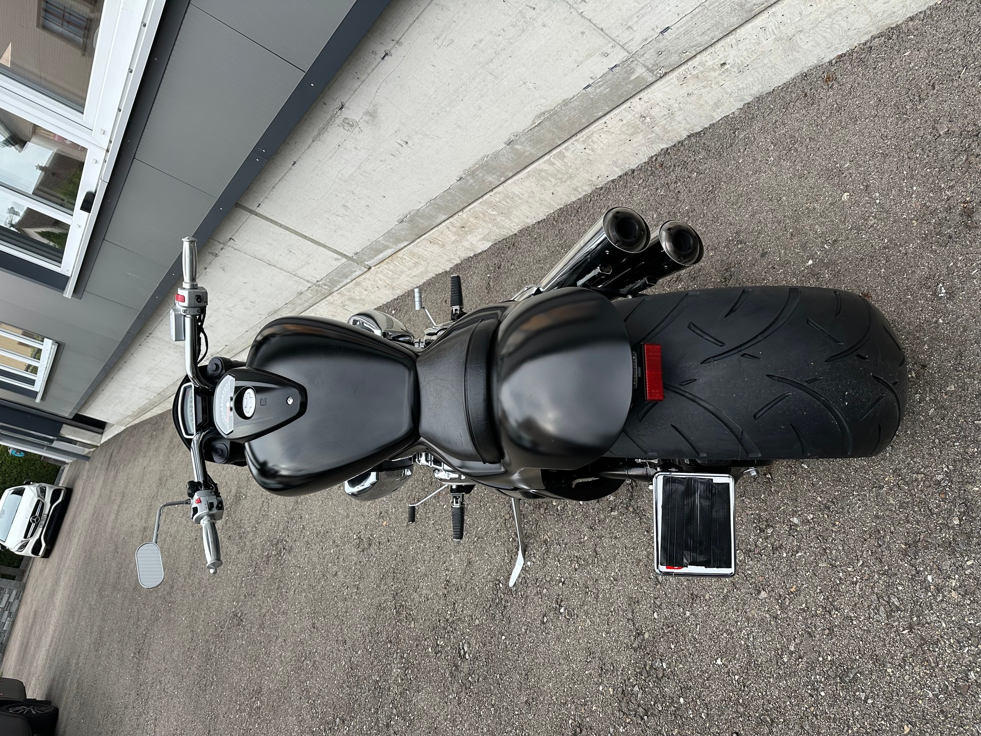 SUZUKI M 1800 R K6-image-7