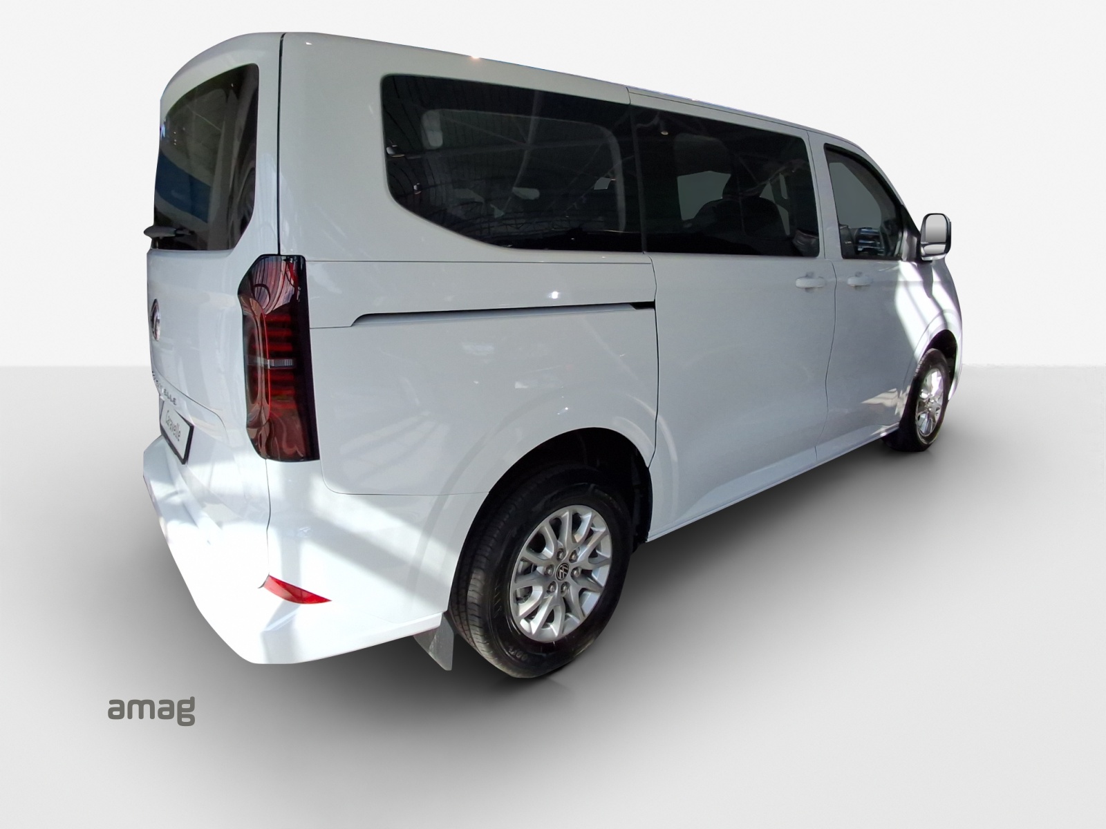 VW Caravelle BEV Life-image-4