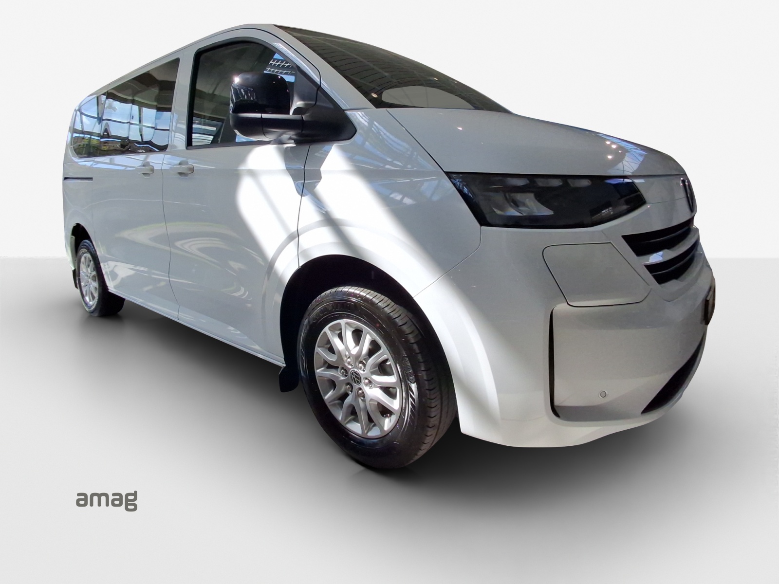 VW Caravelle BEV Life-image-5