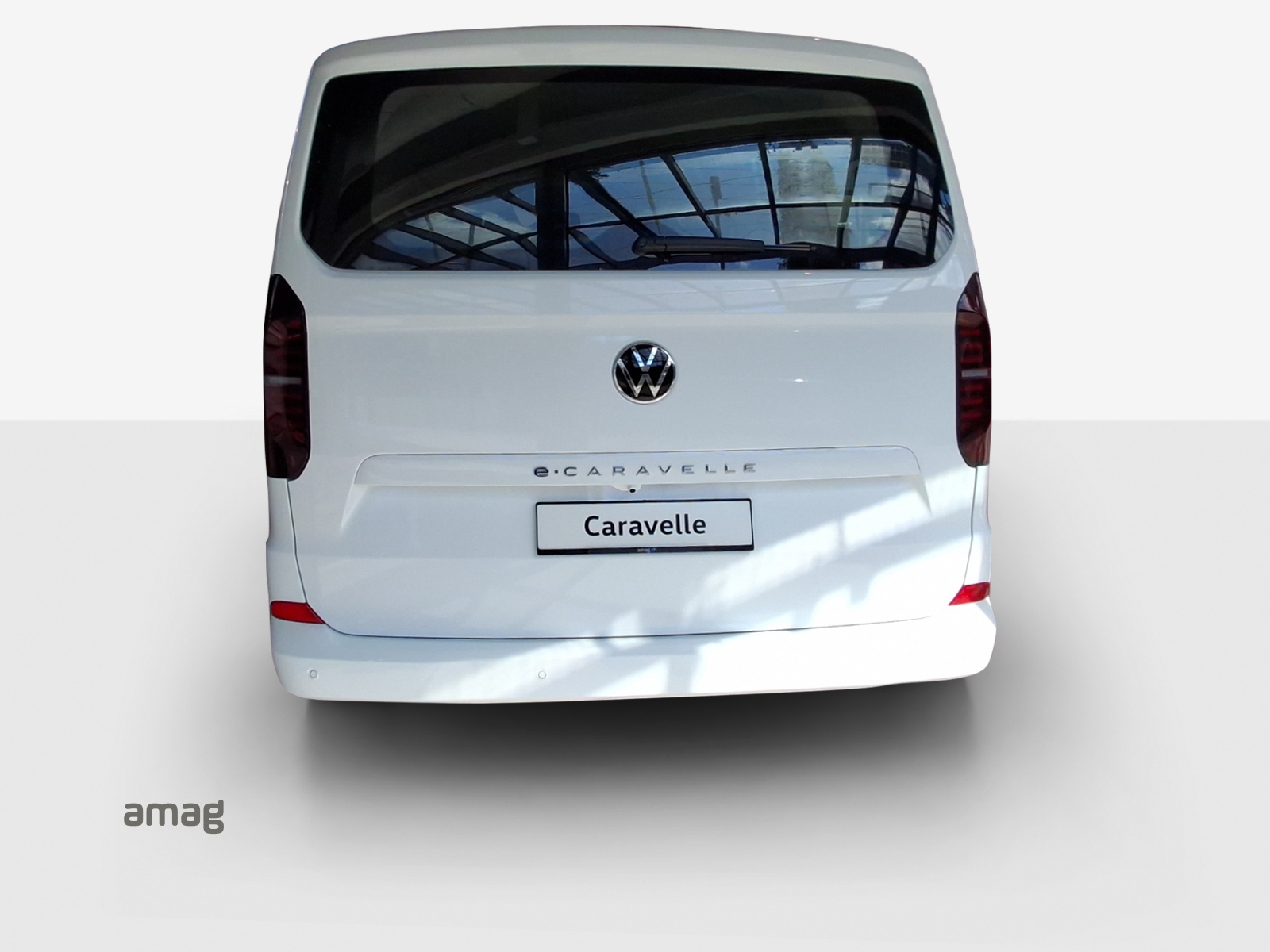 VW Caravelle BEV Life-image-3
