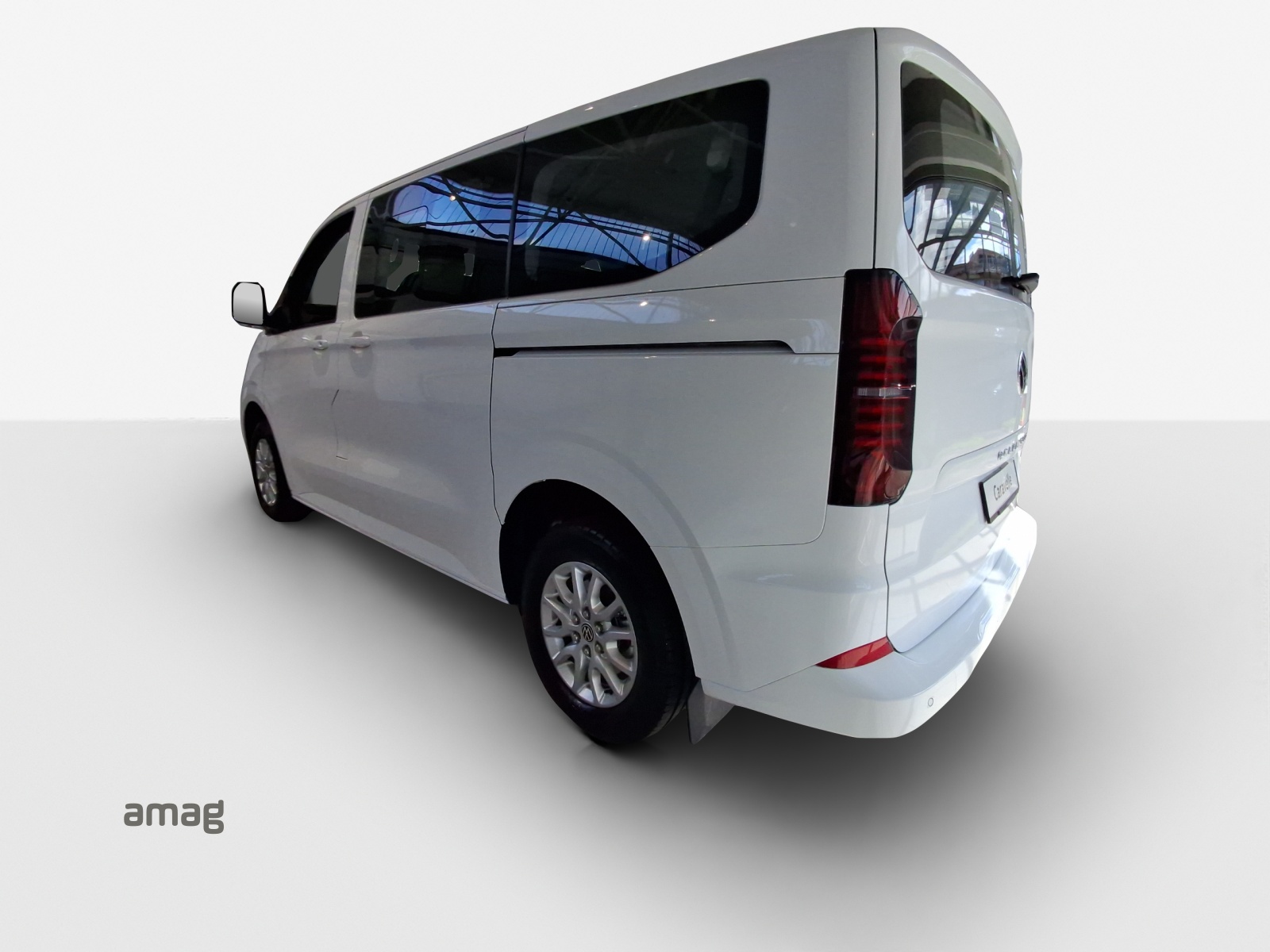 VW Caravelle BEV Life-image-2