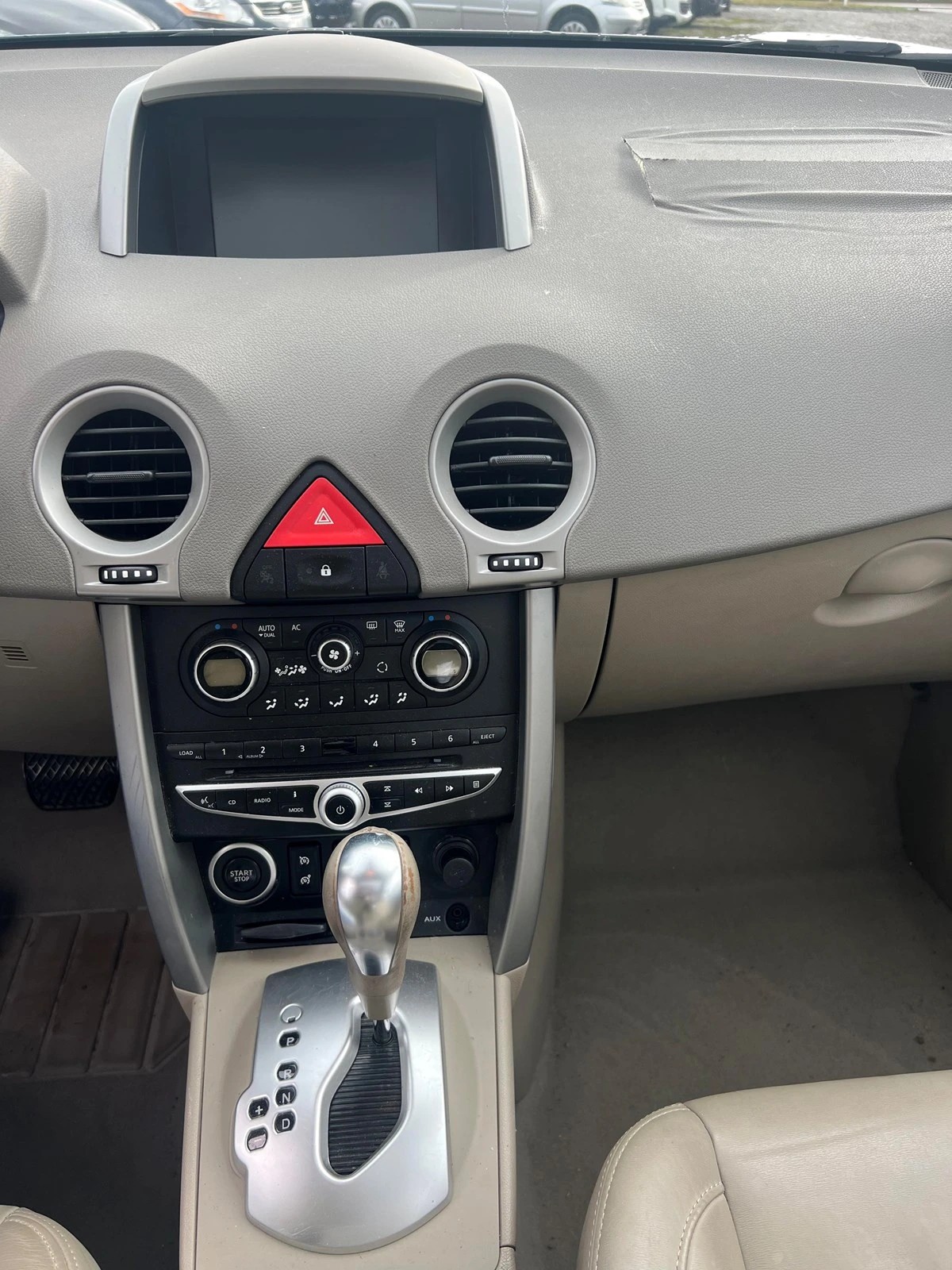 RENAULT Koleos 2.0 dCi Dynamique 4x4 Automatic-image-10