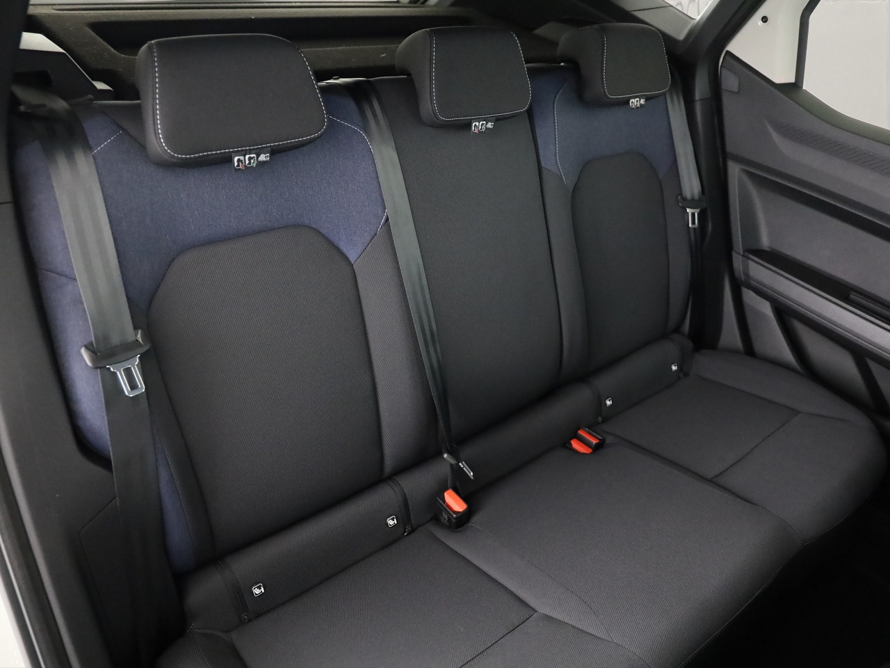 DACIA Duster 1.6 Hybrid Journey-image-7