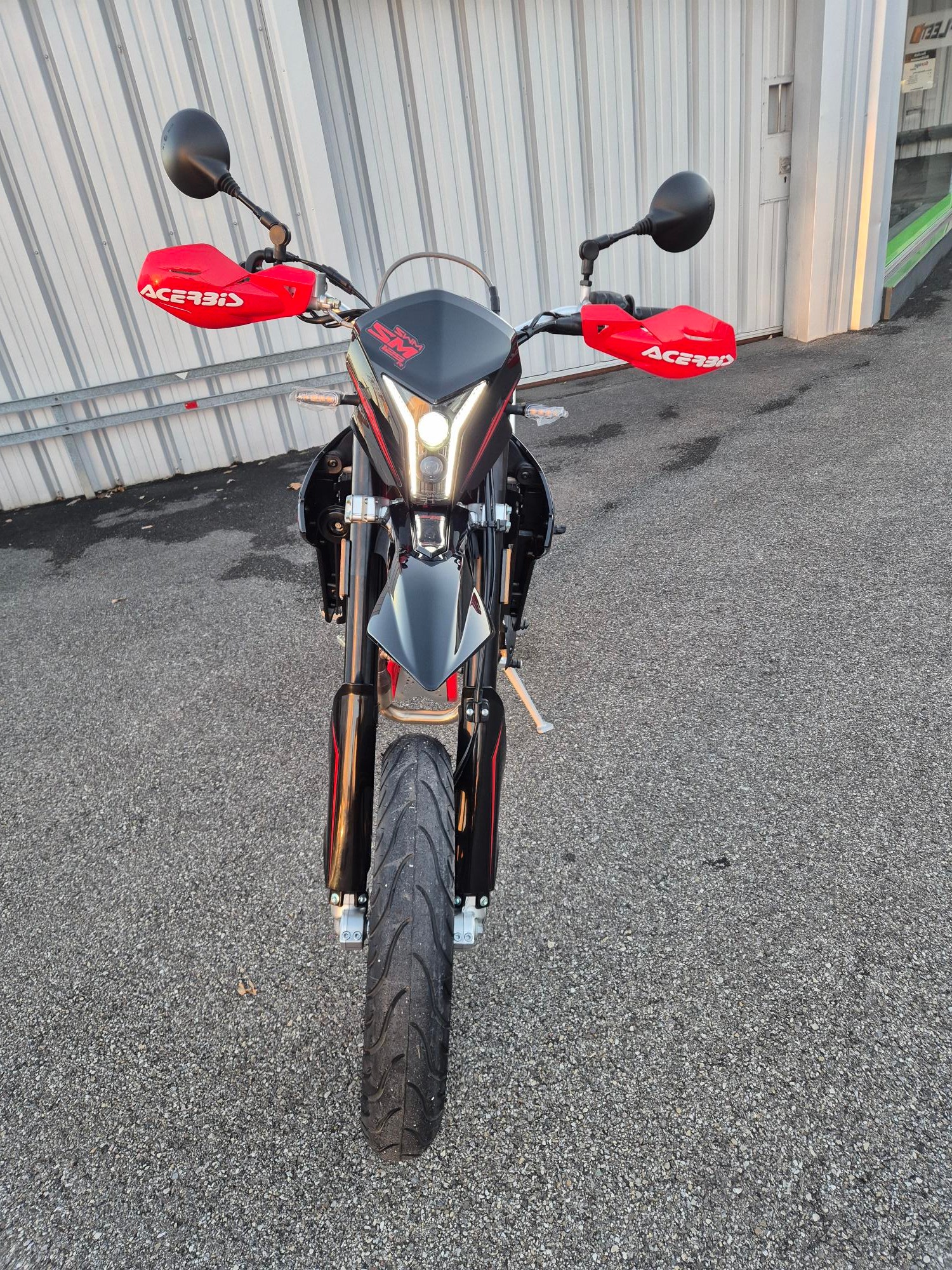 SWM SM 125 R-image-8