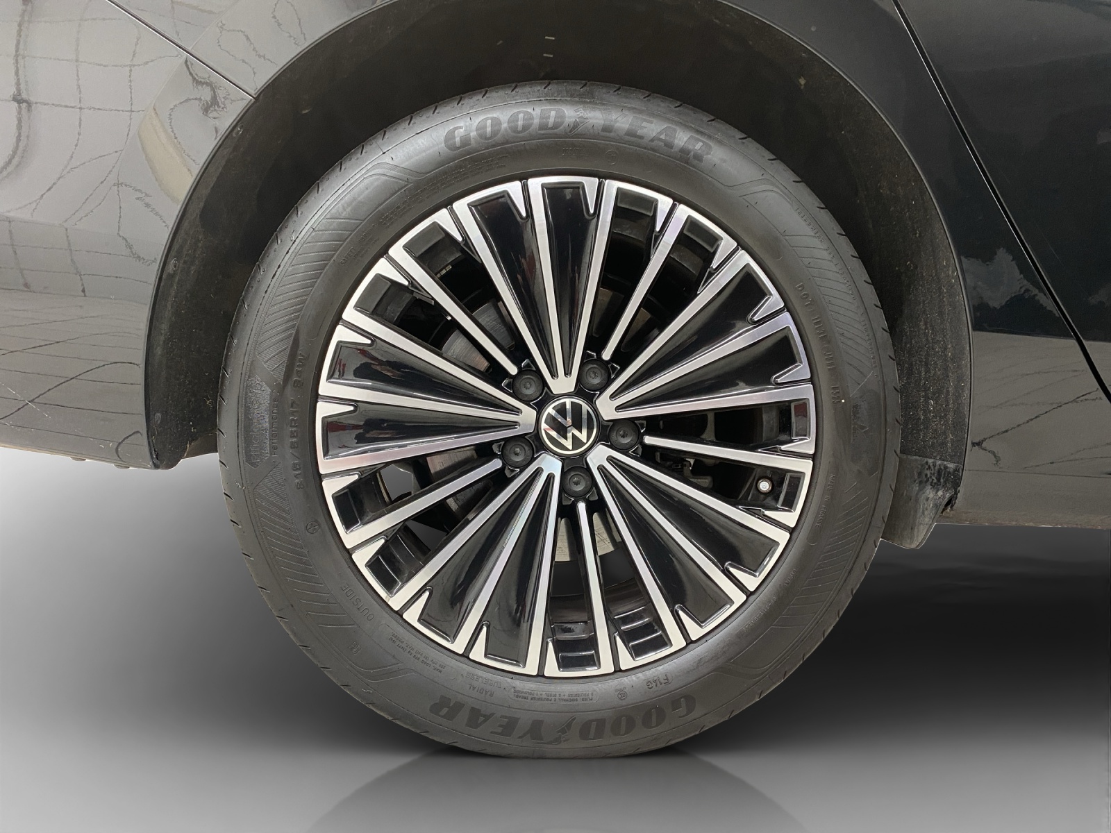 VW Passat Variant 2.0 TDI evo Elegance 4 Motion DSG-image-15