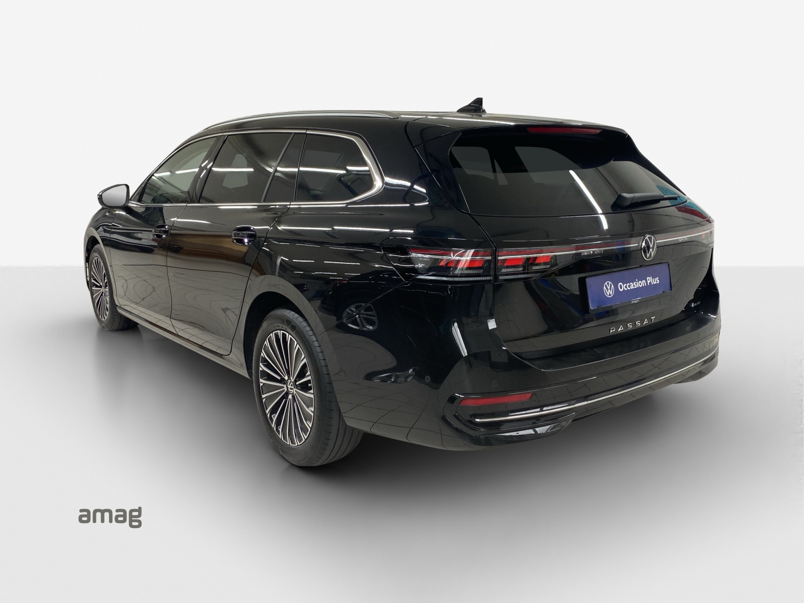 VW Passat Variant 2.0 TDI evo Elegance 4 Motion DSG-image-2