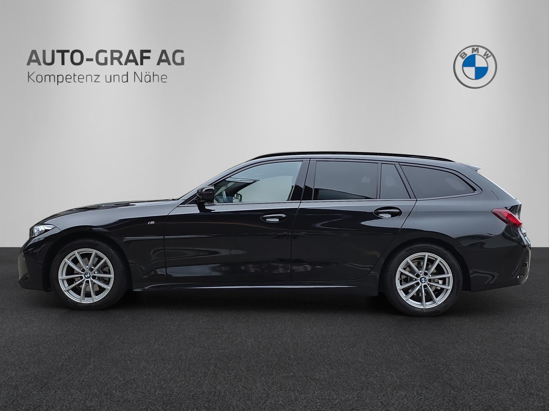 BMW 320d xDrive Touring M Sport-image-1