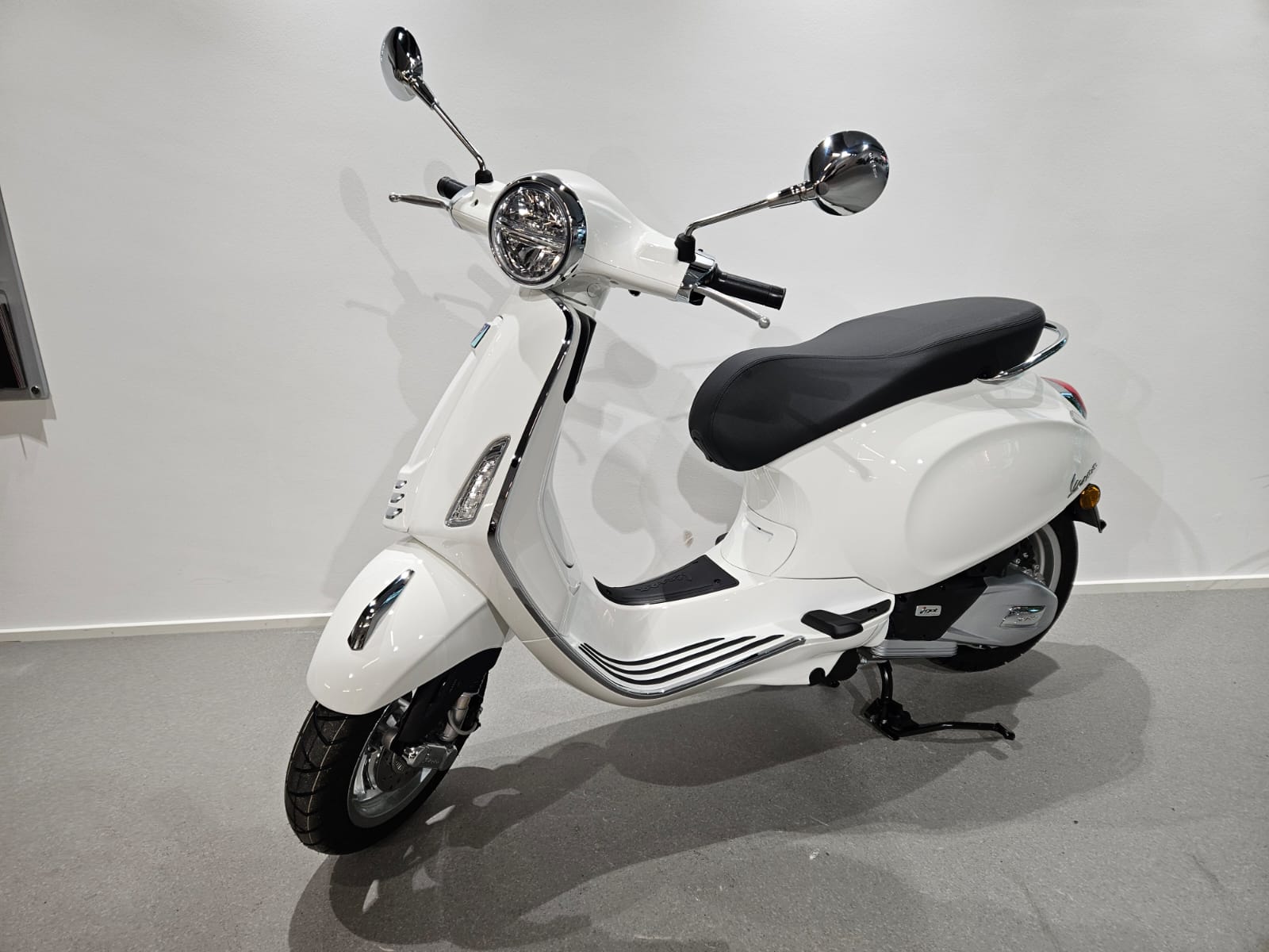 PIAGGIO Vespa Primavera 125 Euro 5+-showroom-element-2