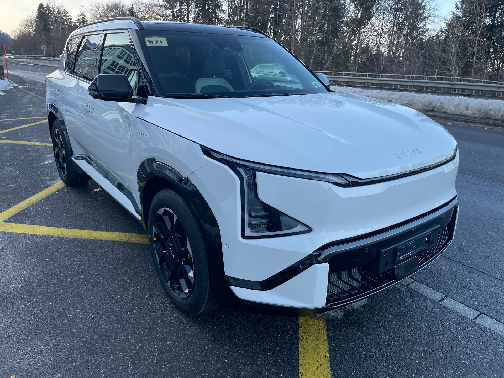 KIA EV5 GT-Line Launch Edition mit GT-Line Pack und Panorama Dach elektrisch-image-2