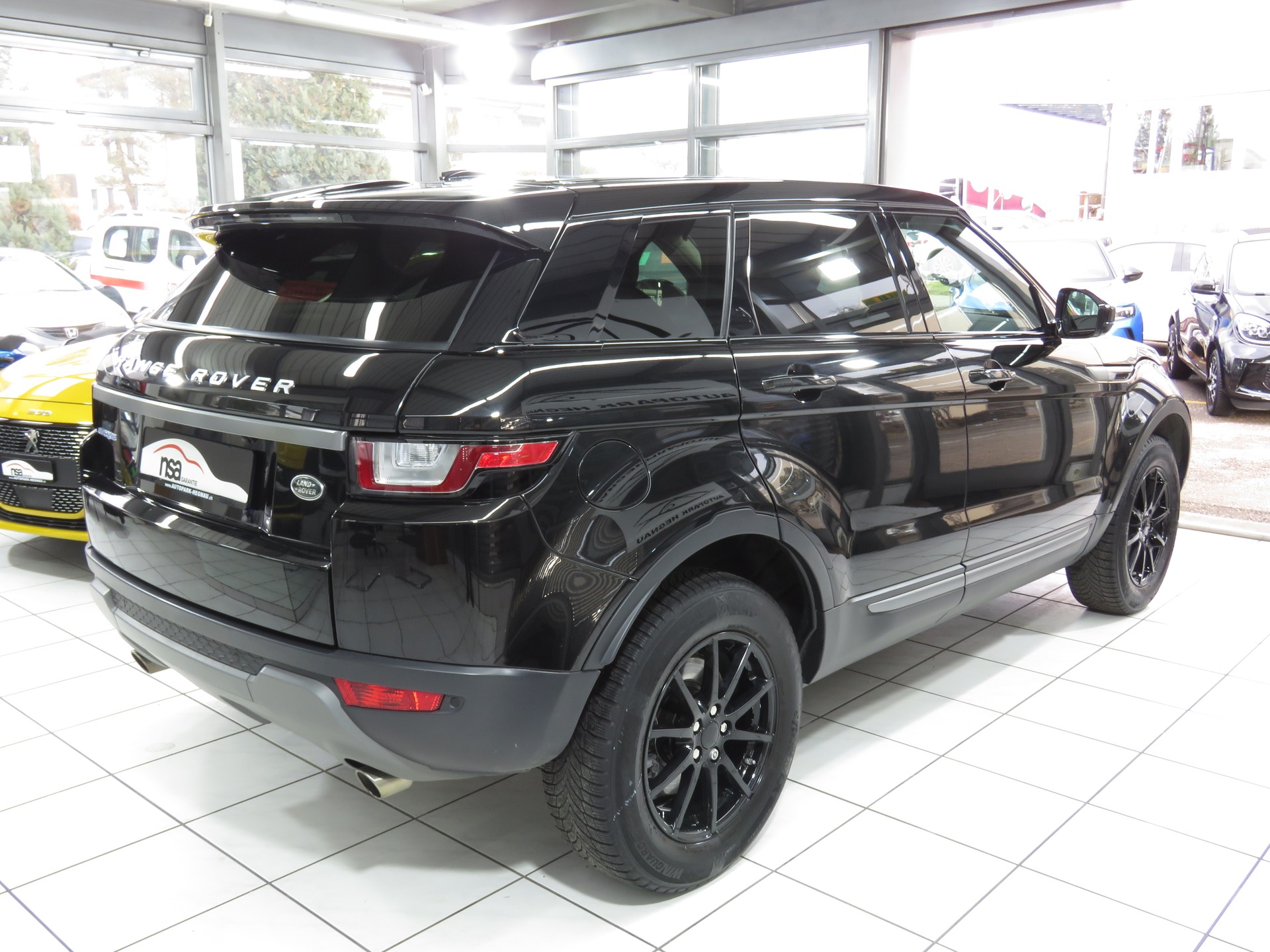 LAND ROVER Range Rover Evoque 2.0 eD4 Pure 2WD-image-3