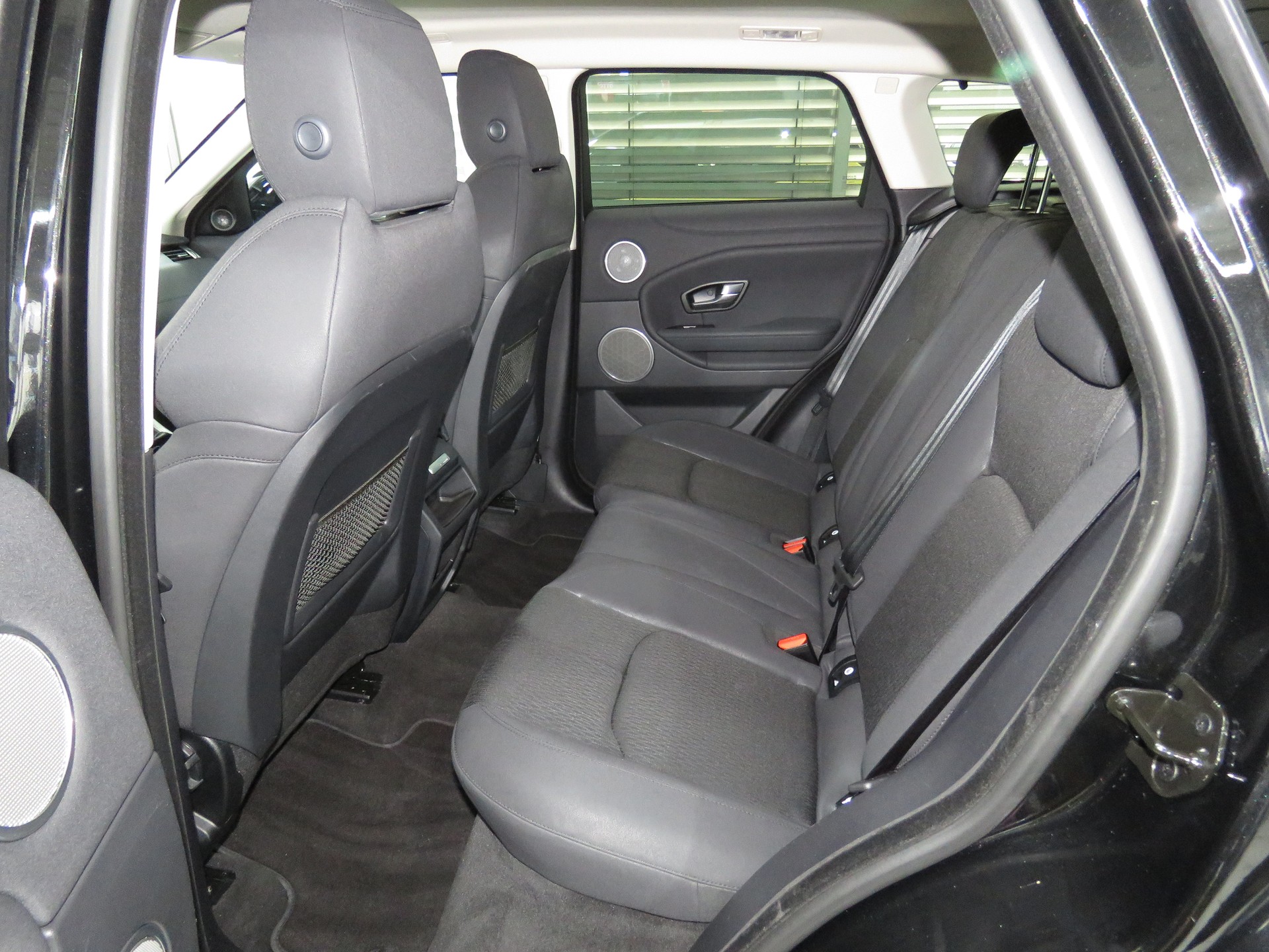 LAND ROVER Range Rover Evoque 2.0 eD4 Pure 2WD-image-8