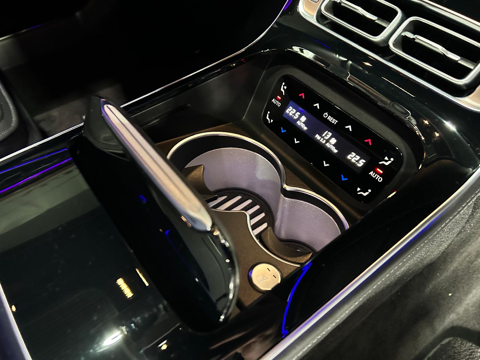 MERCEDES-BENZ S 63 V8 AMG E Performance 4matic+ lang-image-17