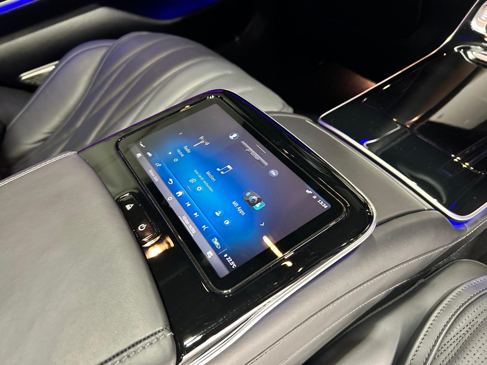 MERCEDES-BENZ S 63 V8 AMG E Performance 4matic+ lang-image-18