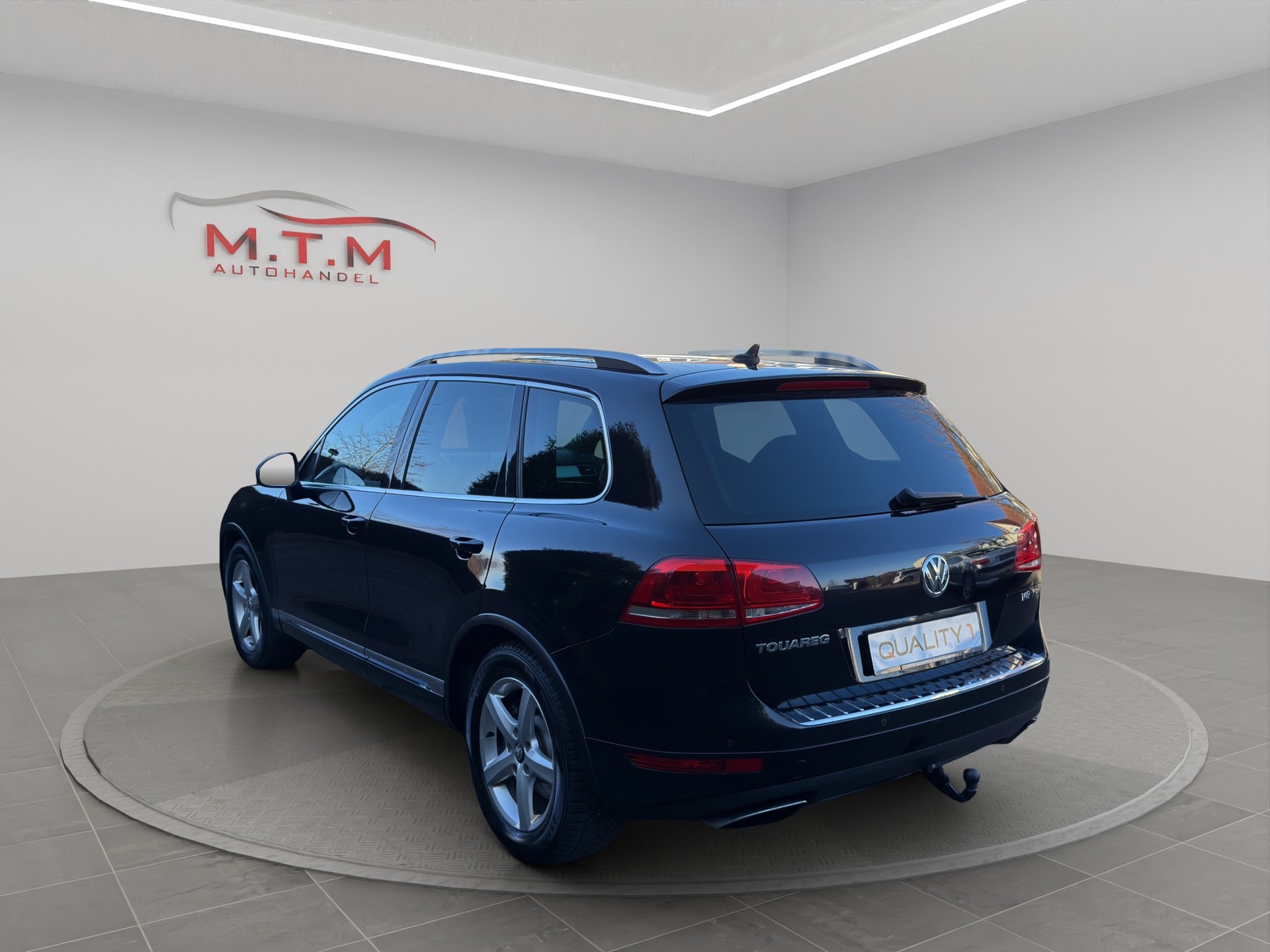 VW Touareg 4.2 TDI Tiptronic-image-14
