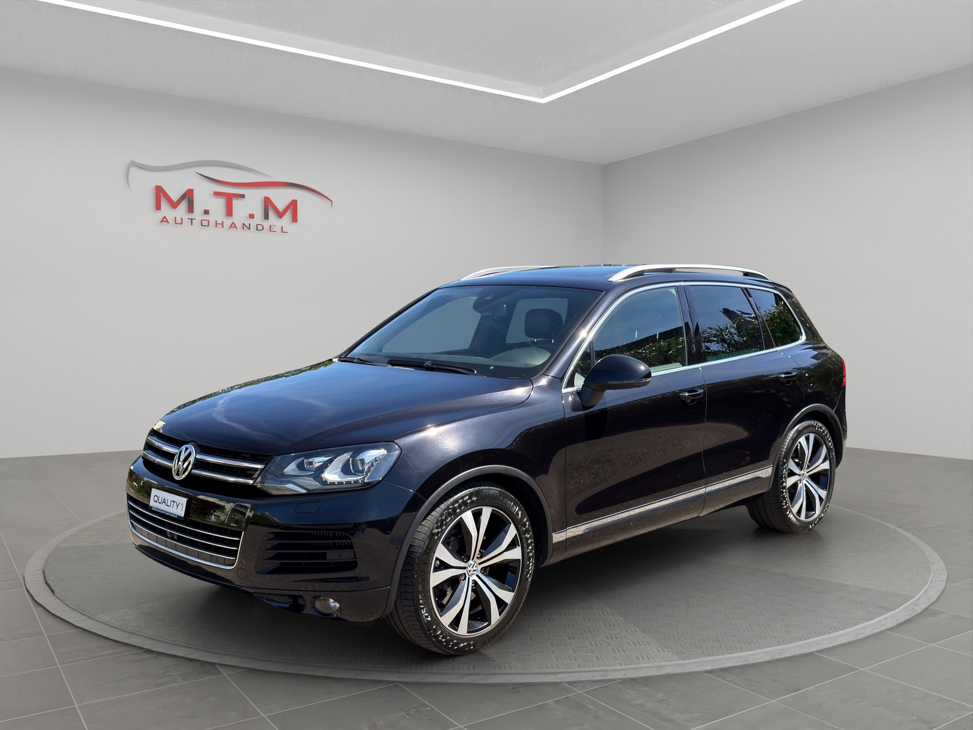 VW Touareg 4.2 TDI Tiptronic-showroom-element-3