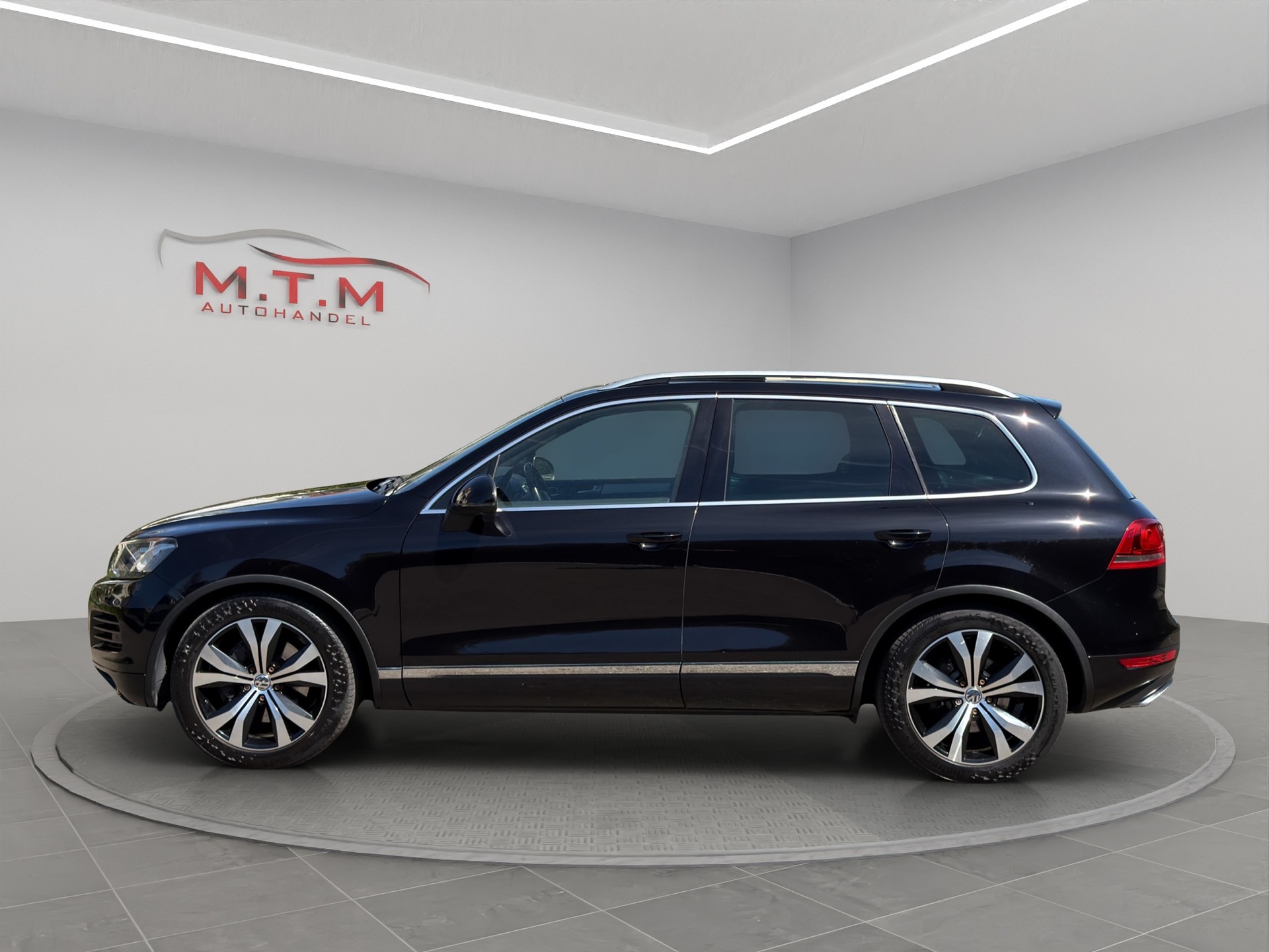VW Touareg 4.2 TDI Tiptronic-image-4