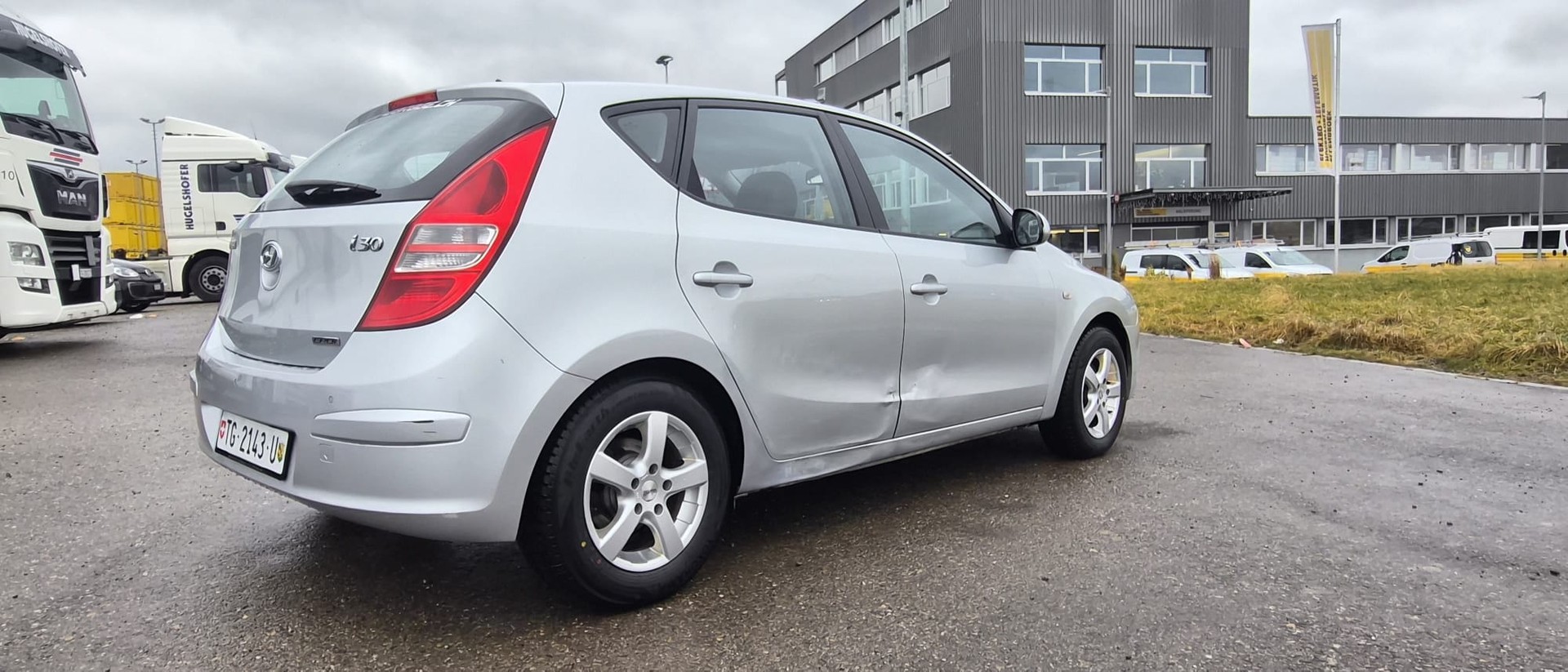 HYUNDAI i30 1.6 CRDi Style-image-6