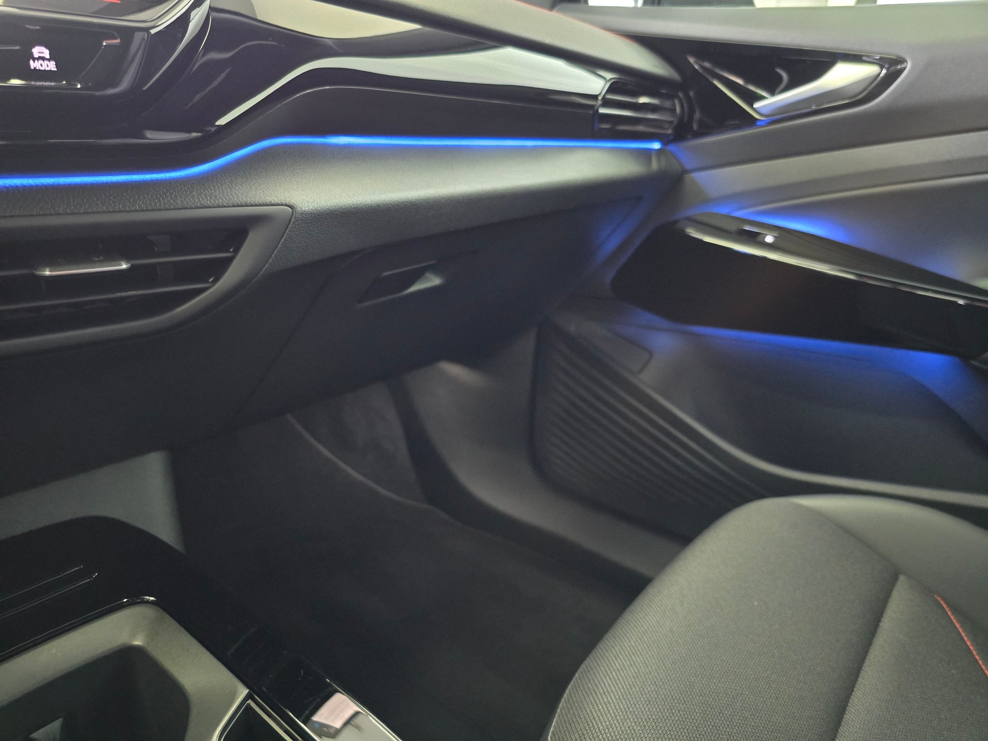 VW ID.4 GTX 77 kWh 4Motion mit AHK-image-28