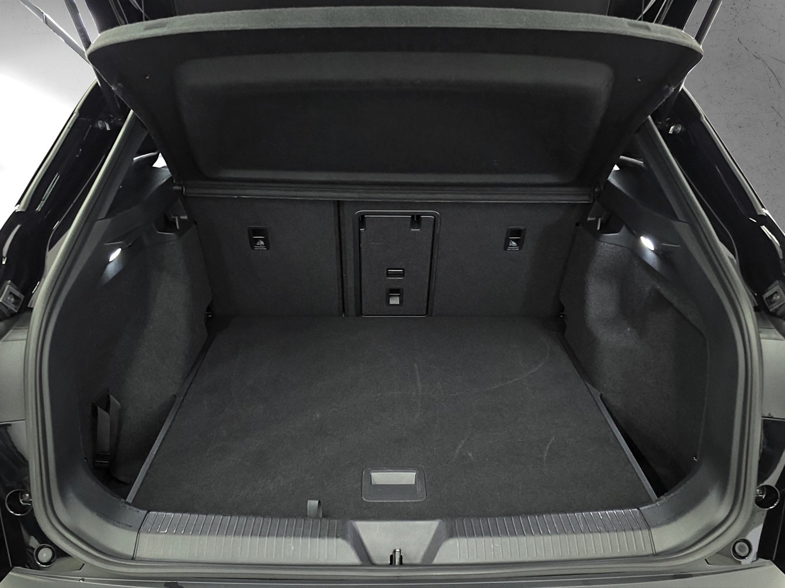 VW ID.4 GTX 77 kWh 4Motion mit AHK-image-14
