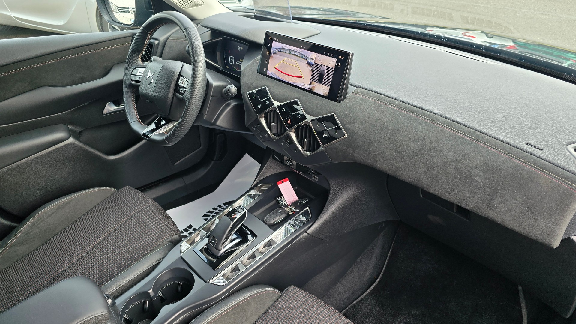 DS AUTOMOBILES DS 3 1.2 PureTech Ligne Noire EAT8-image-8