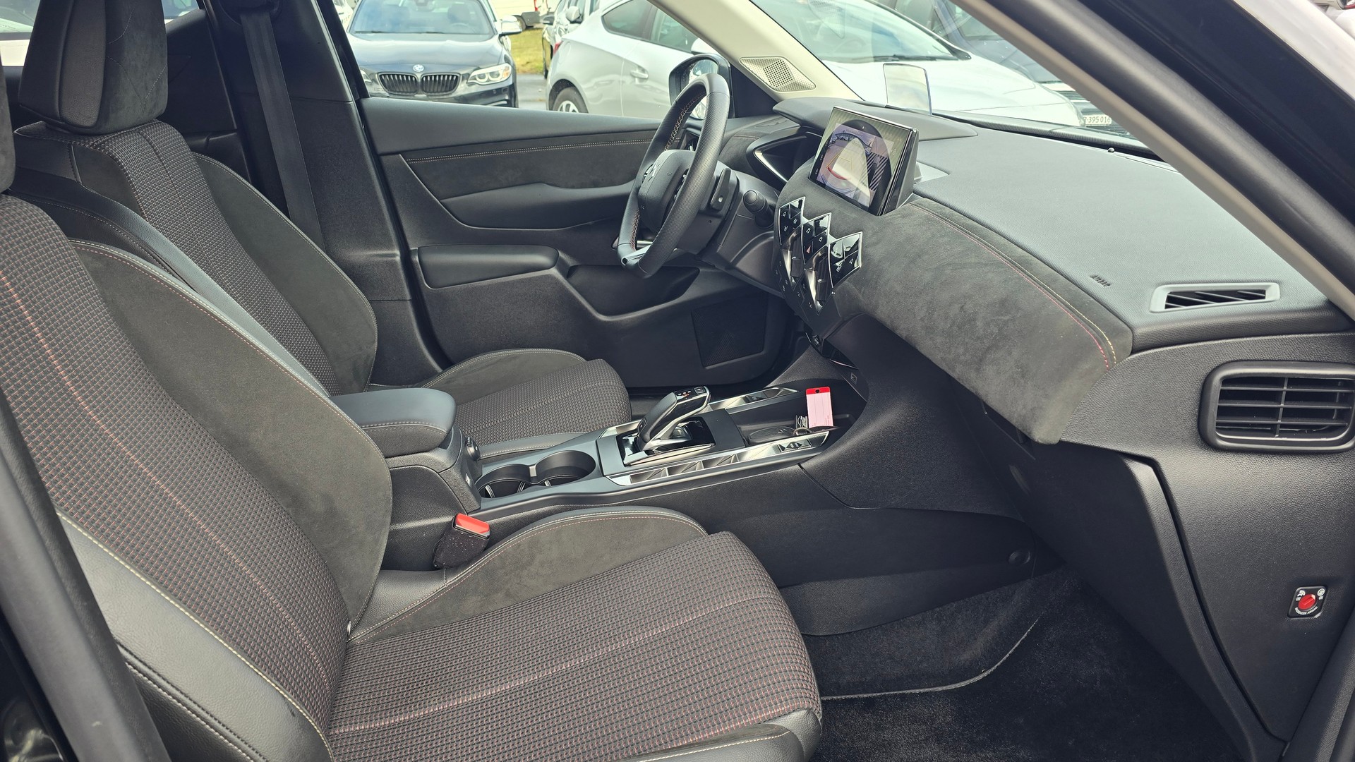 DS AUTOMOBILES DS 3 1.2 PureTech Ligne Noire EAT8-image-7
