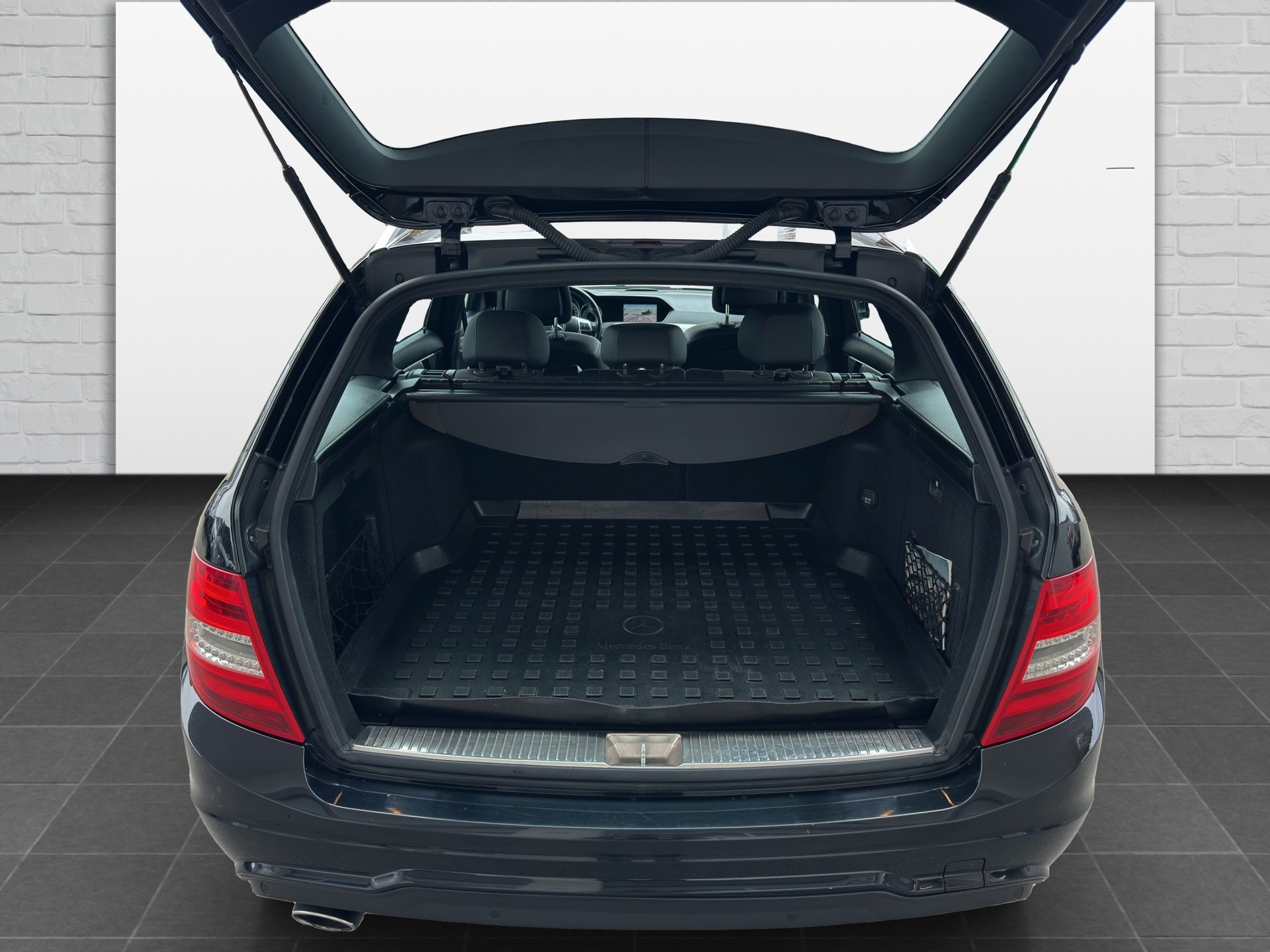 MERCEDES-BENZ C 250 CDI Avantgarde 4Matic 7G-Tronic AMG LINE-image-14