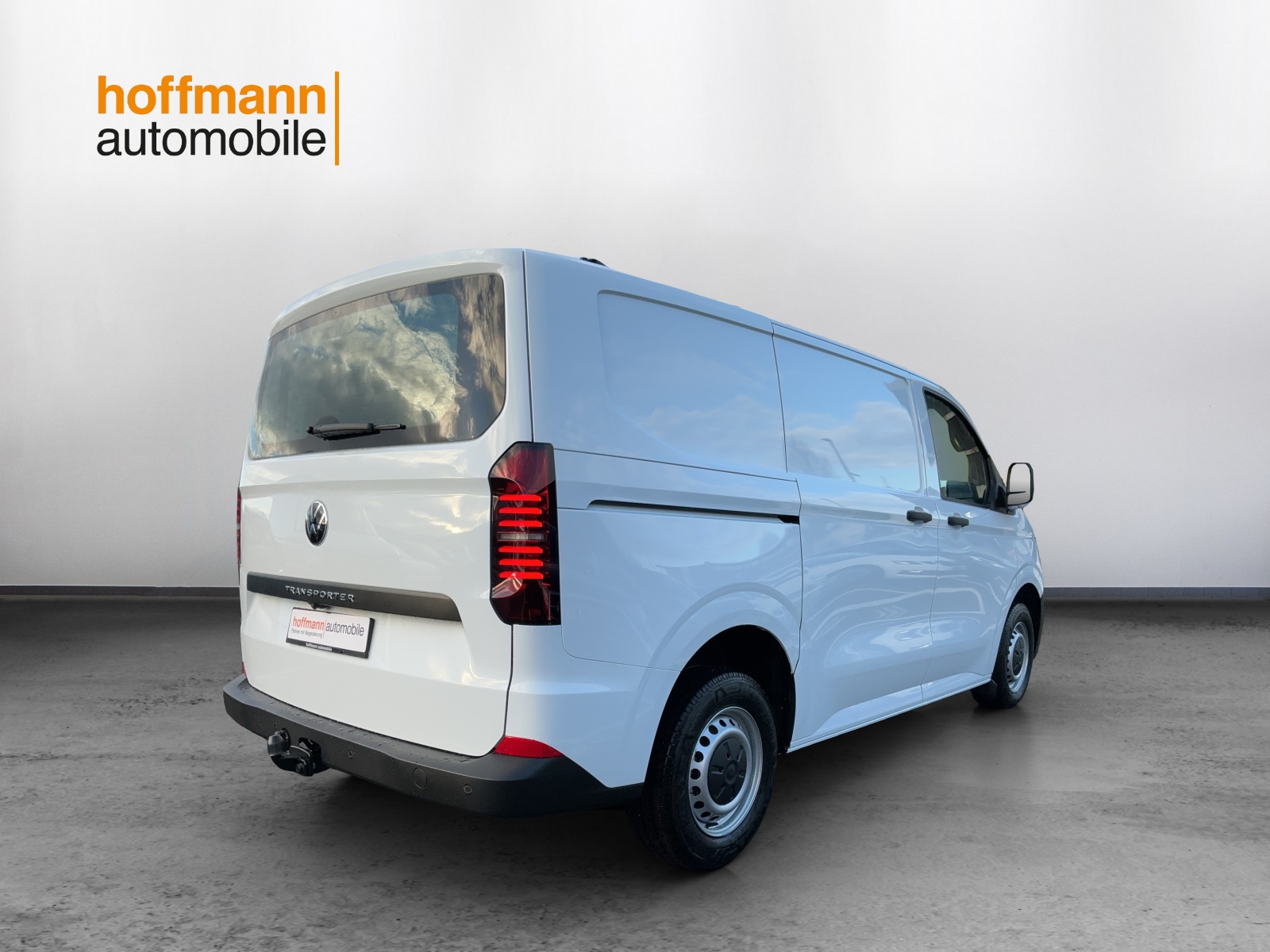 VW Transporter 2.0 TDI Automat-showroom-element-3