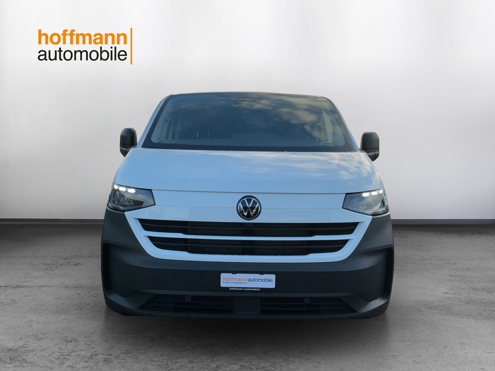 VW Transporter 2.0 TDI Automat-showroom-element-1