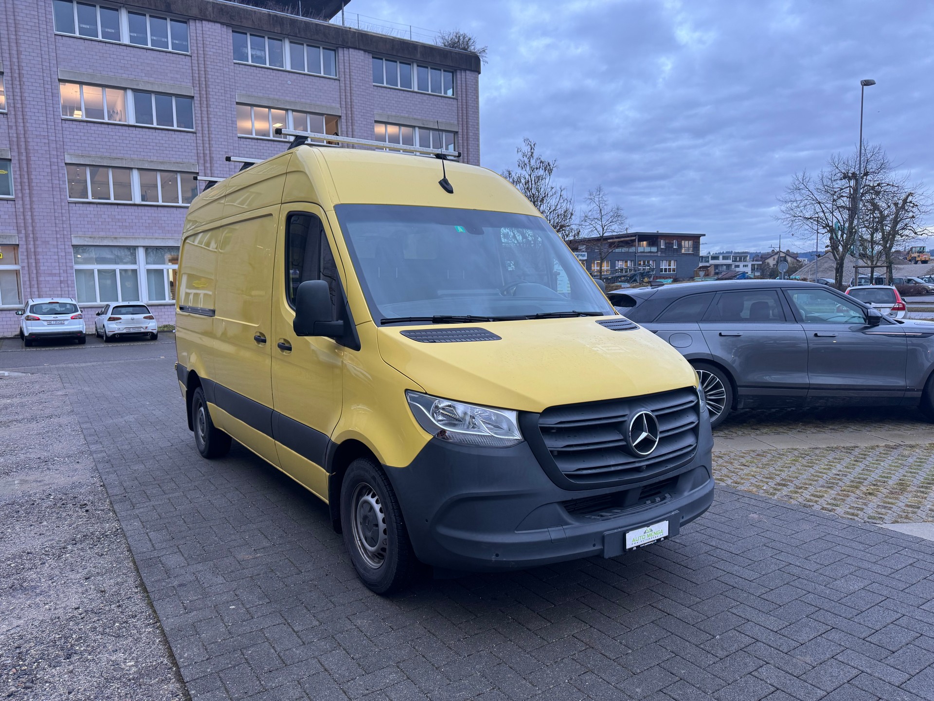 MERCEDES-BENZ Sprinter 319 CDI Standard 7G-TRONIC-image-2