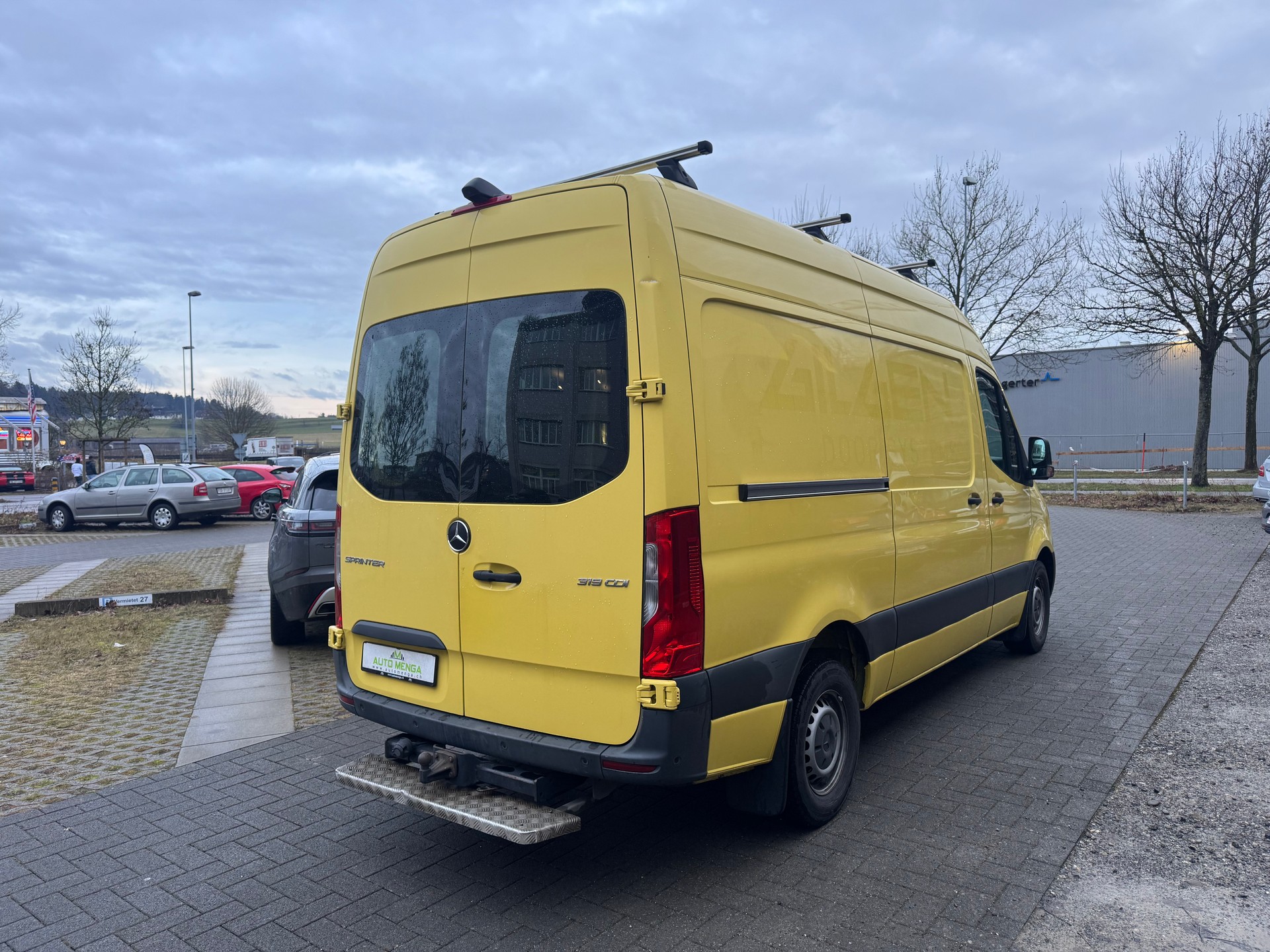 MERCEDES-BENZ Sprinter 319 CDI Standard 7G-TRONIC-image-4
