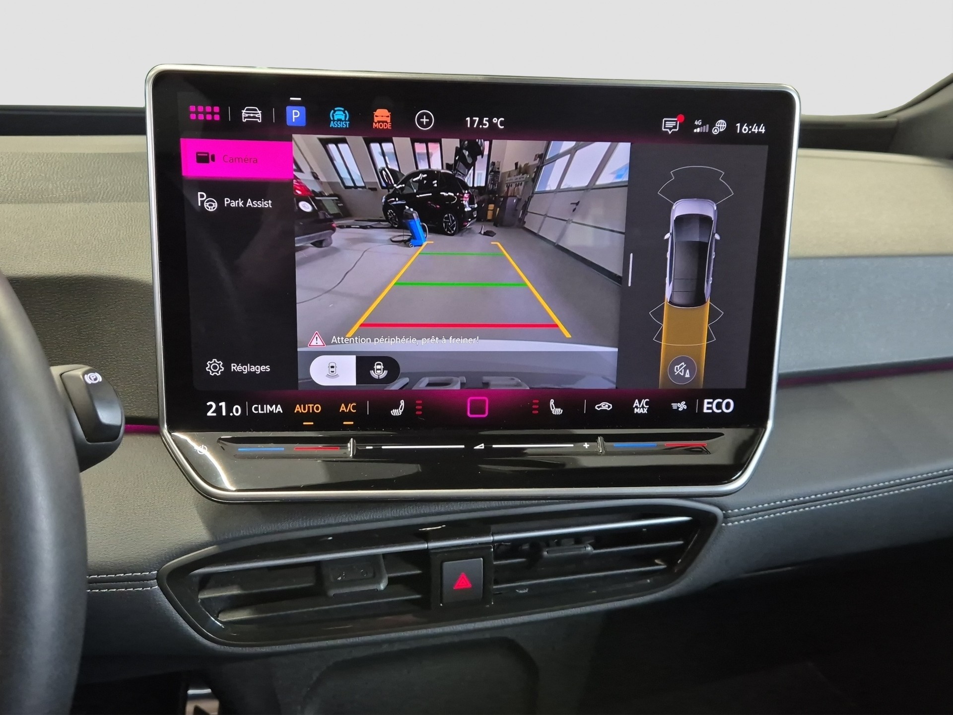 VW ID.3 Pro 58 kWh Pro United-image-13