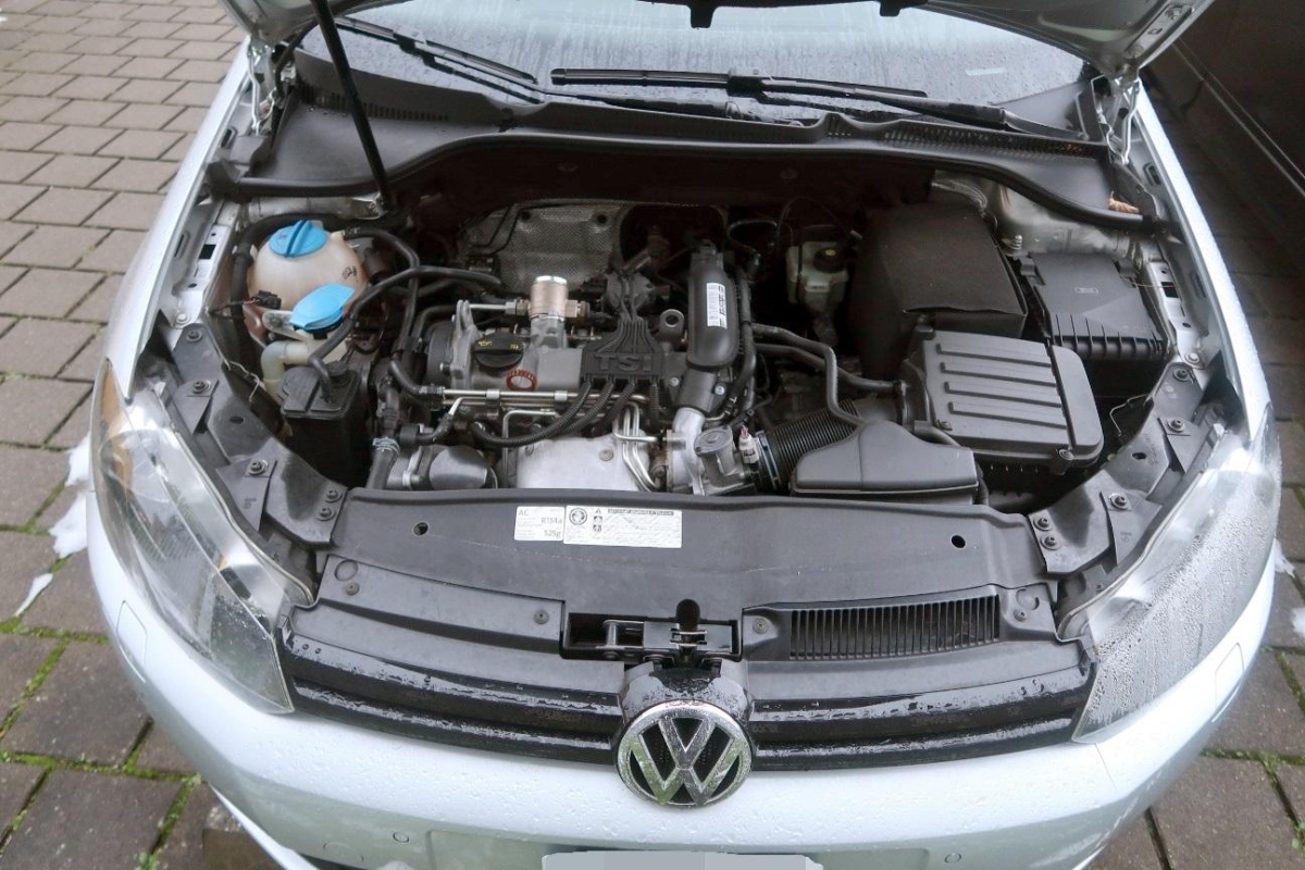 VW Golf 1.2 TSI Trendline DSG-image-6