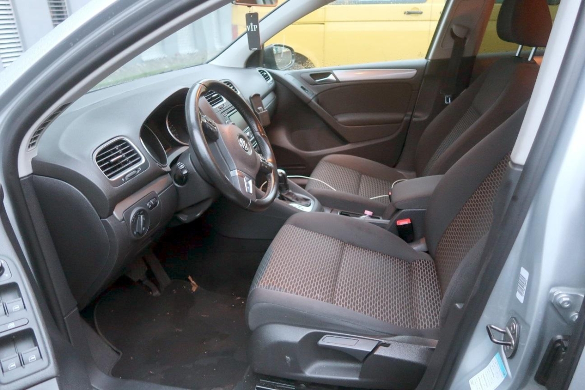VW Golf 1.2 TSI Trendline DSG-image-4