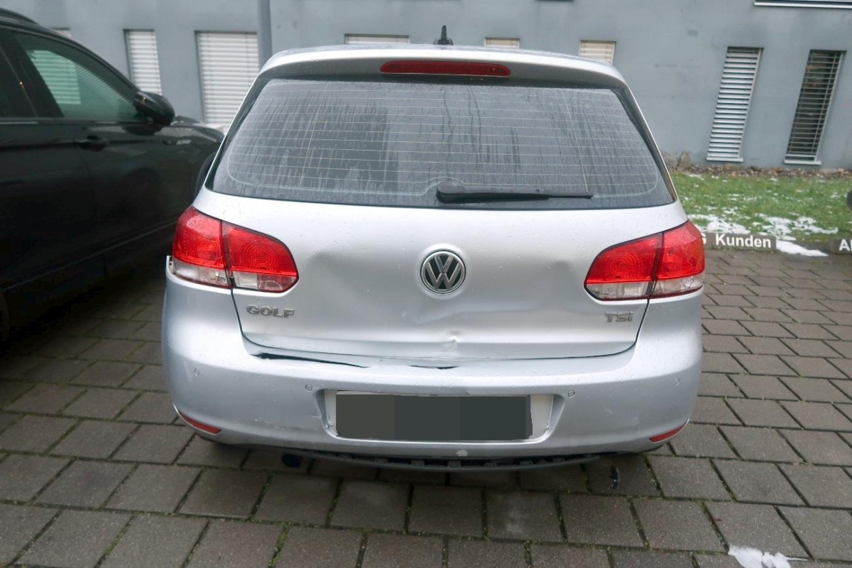 VW Golf 1.2 TSI Trendline DSG-image-2