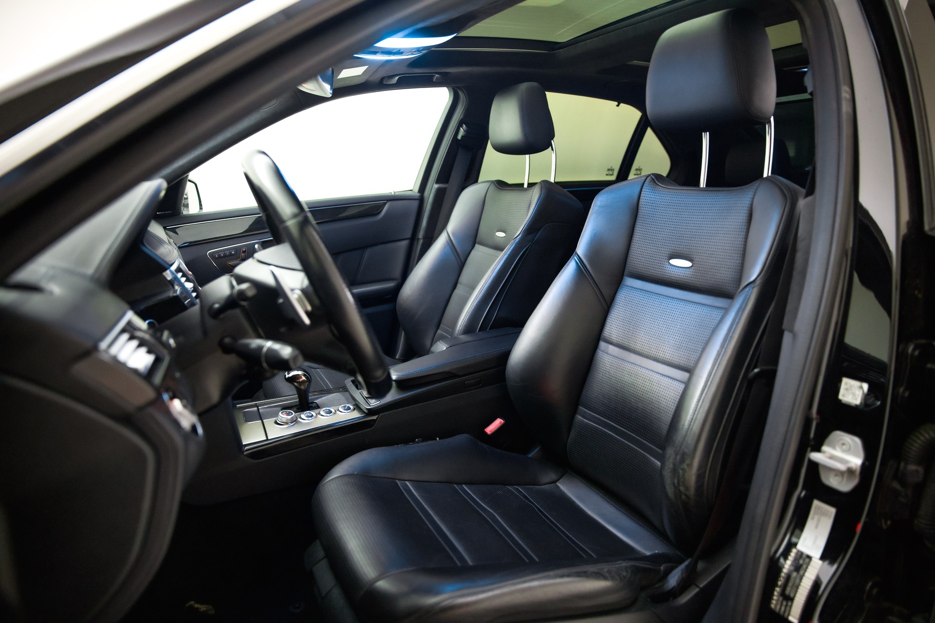 MERCEDES-BENZ E 63 AMG Speedshift MCT-image-19