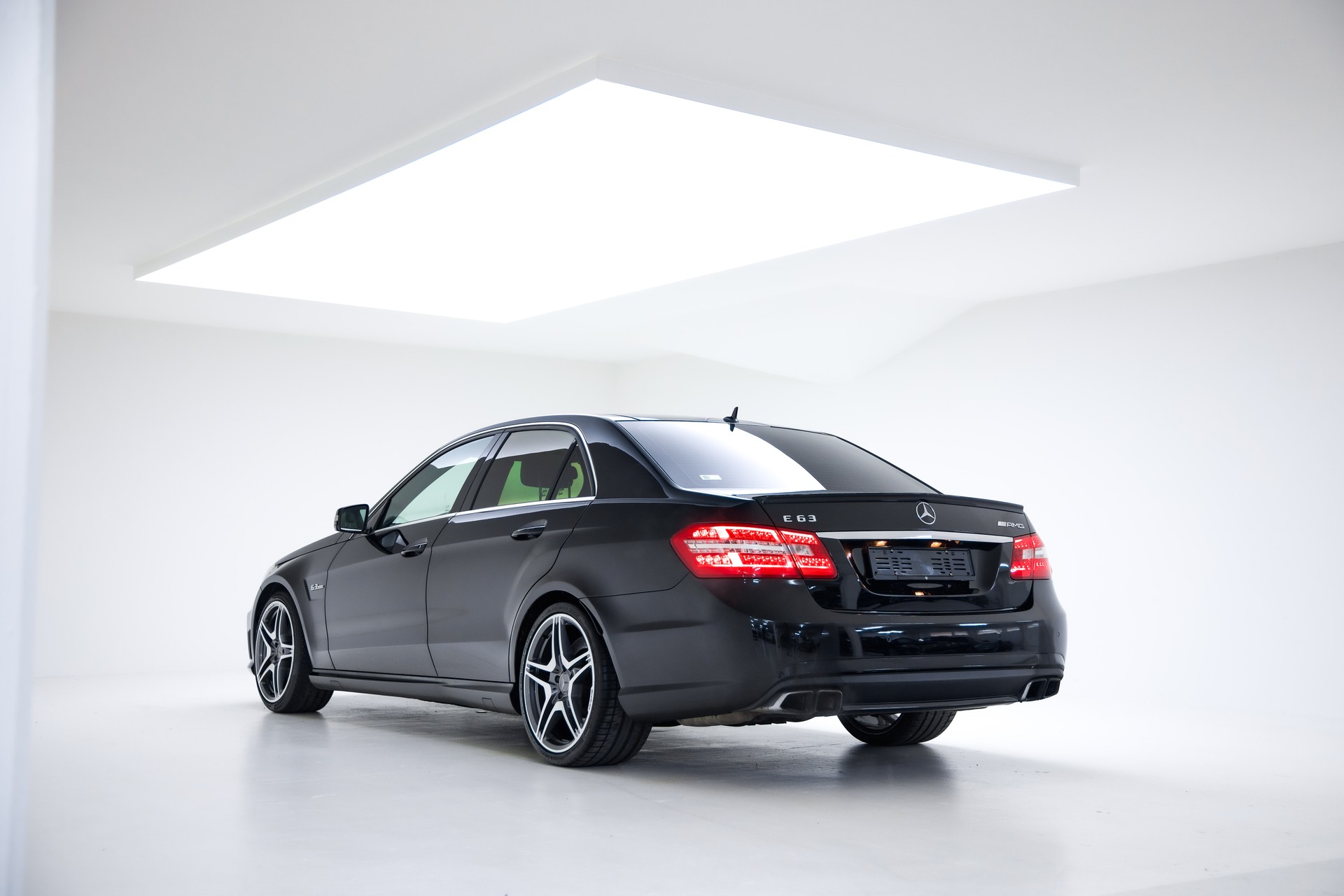 MERCEDES-BENZ E 63 AMG Speedshift MCT-image-10