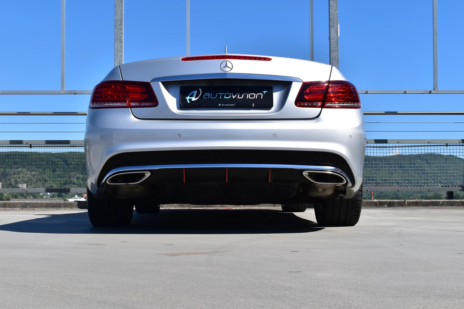 MERCEDES-BENZ E 400 7G-TRONIC AMG LINE PLUS l 333 PS-image-22